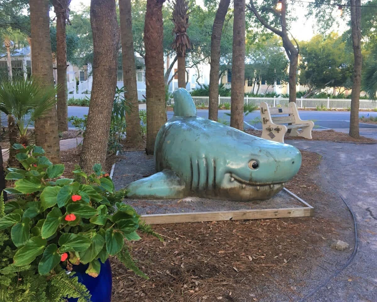  Amor by The Sea | Lake Views | Steps From Pool
