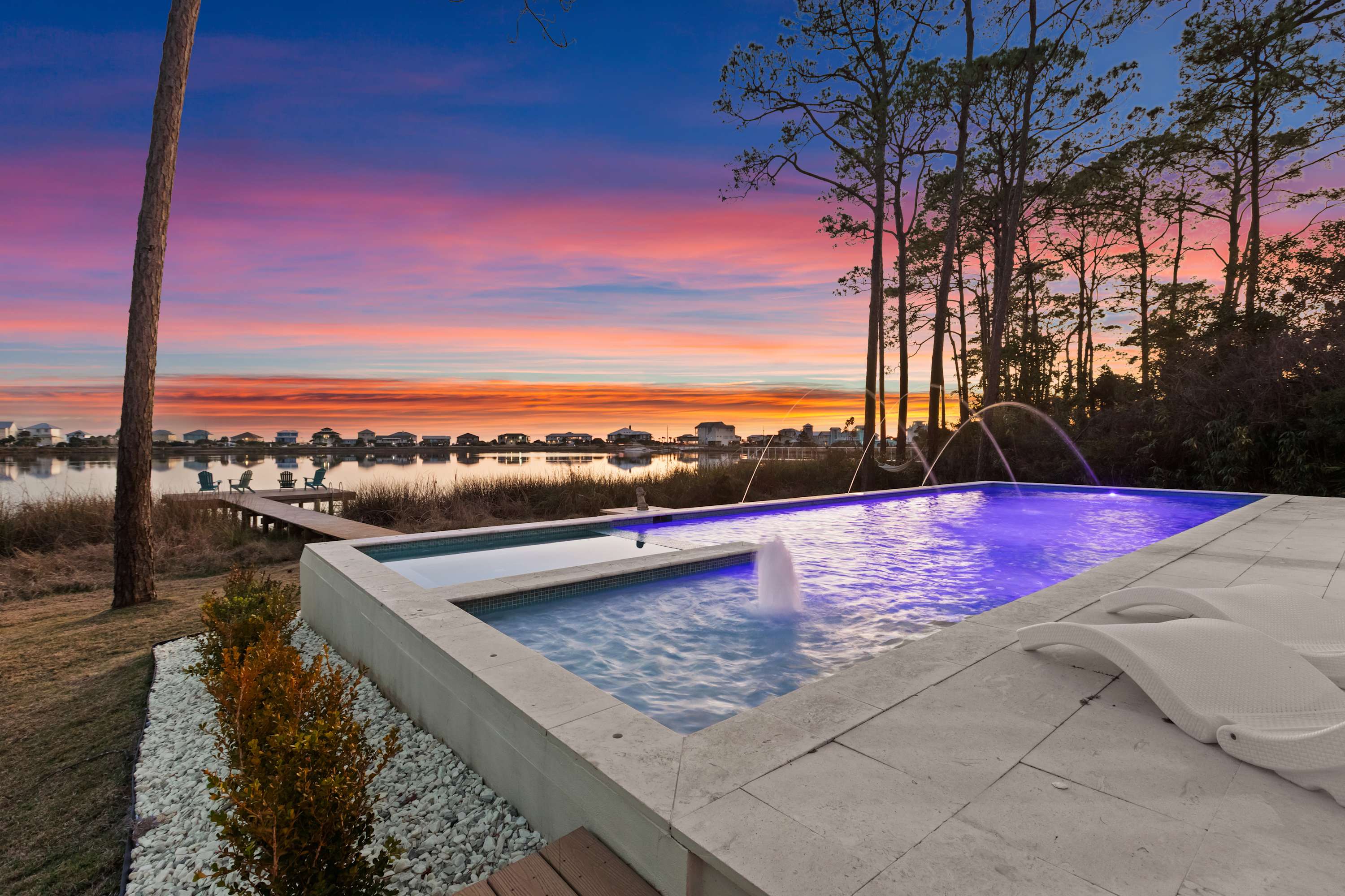 Oyster Lake Oasis - Hot Tub + Pool + Lake Front