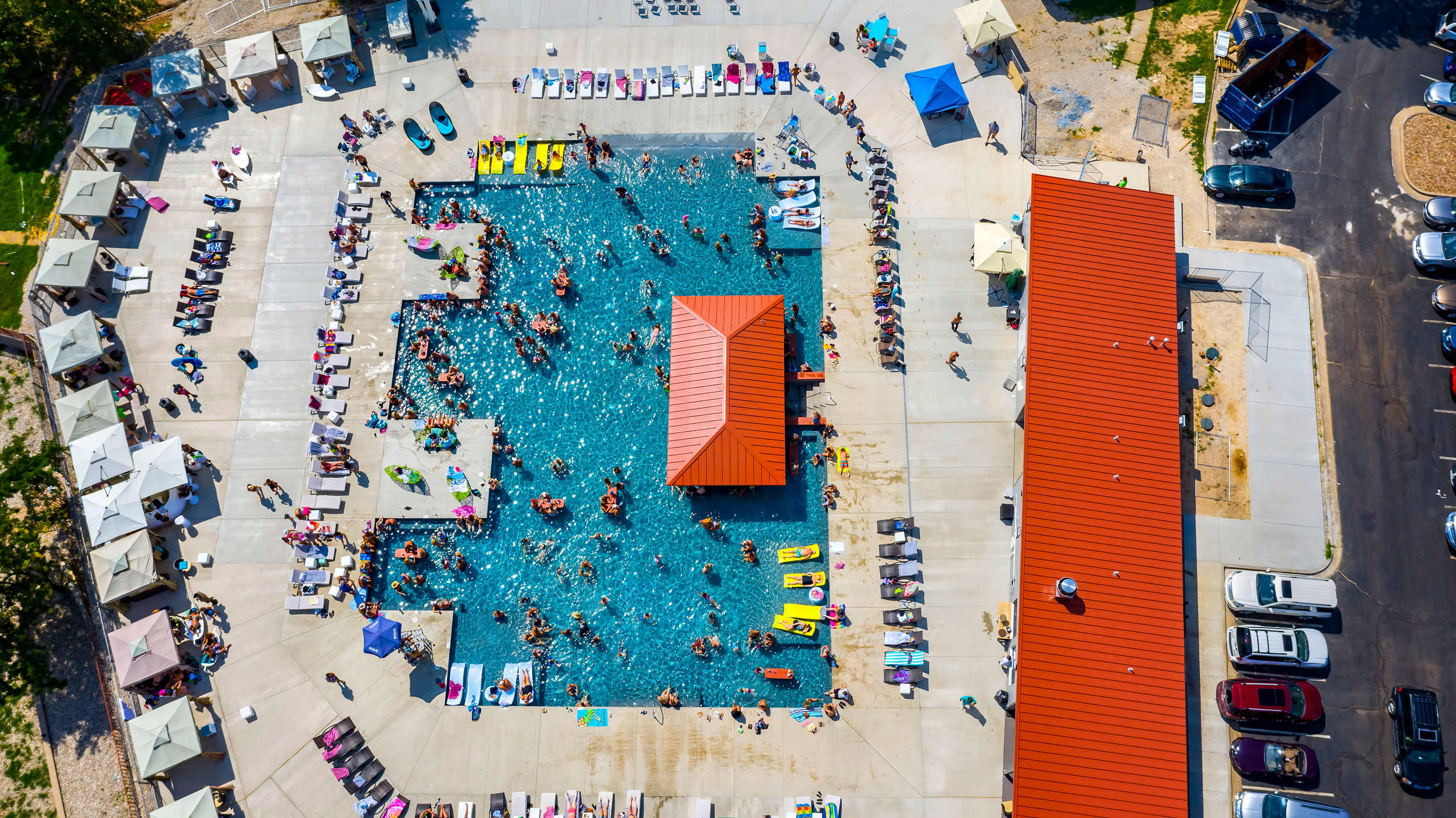 Lake Ozark Oasis – Central Location & Pool Access 4