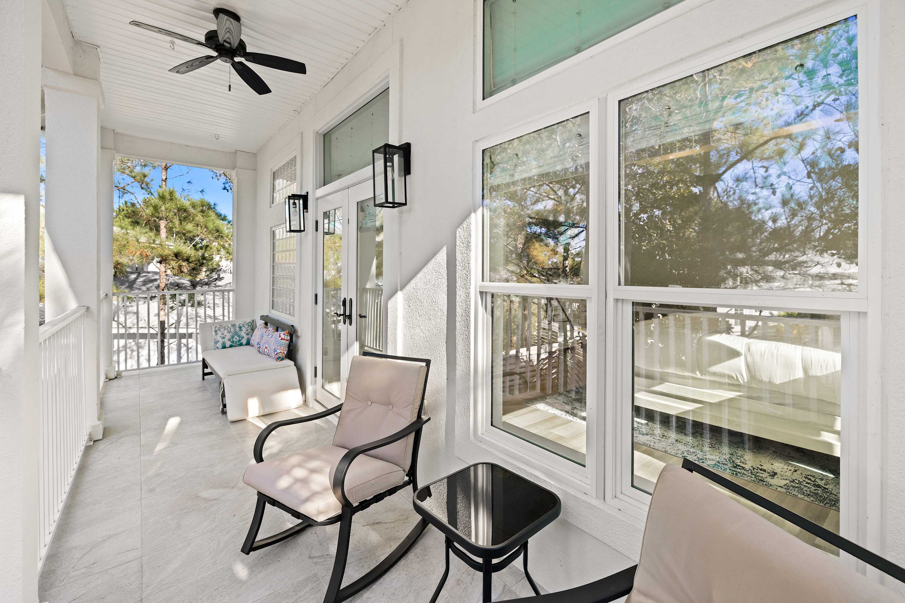 Gulf Coast Retreat with Pool < 1 Mile to Beach