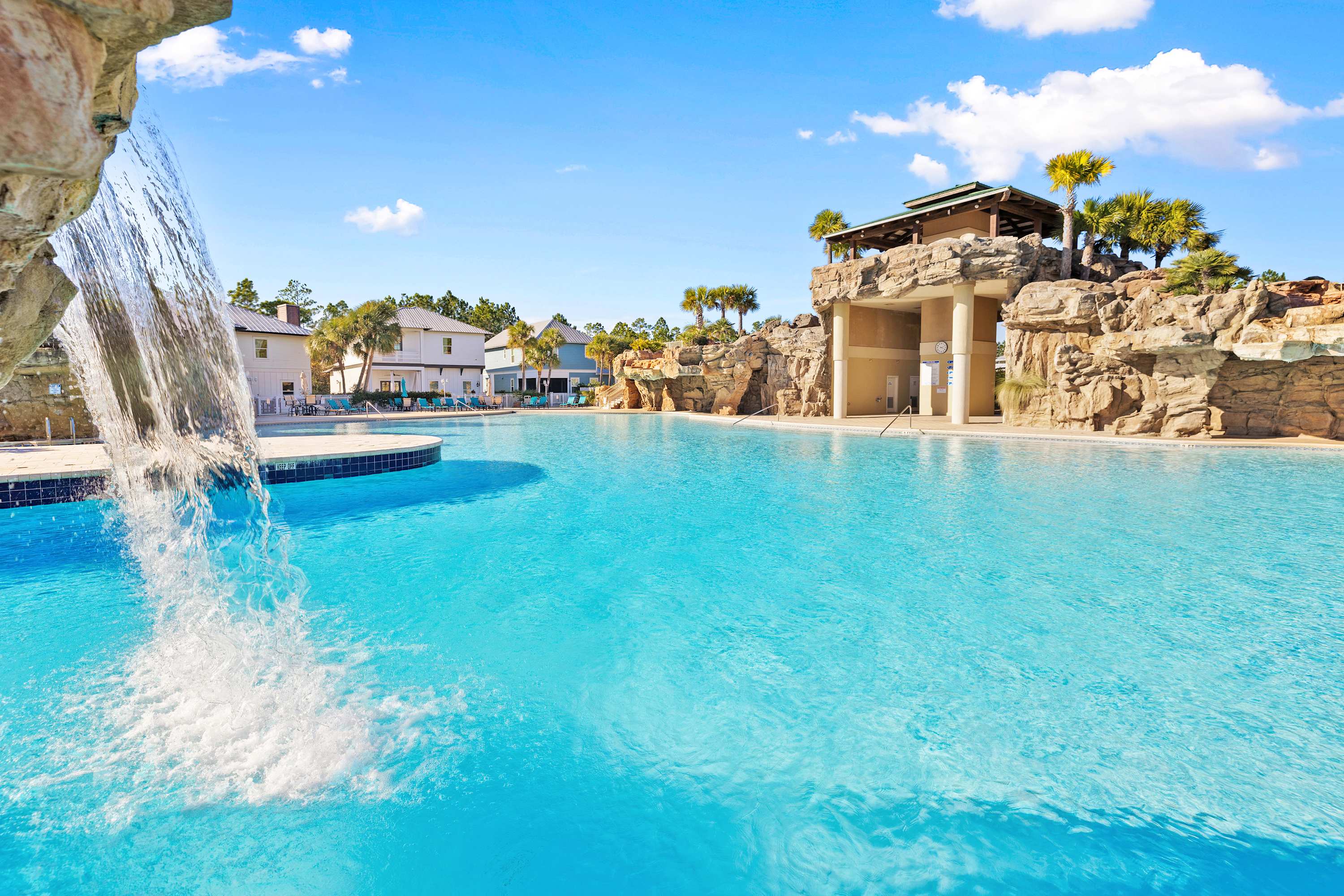 Gulf Coast Retreat with Pool < 1 Mile to Beach