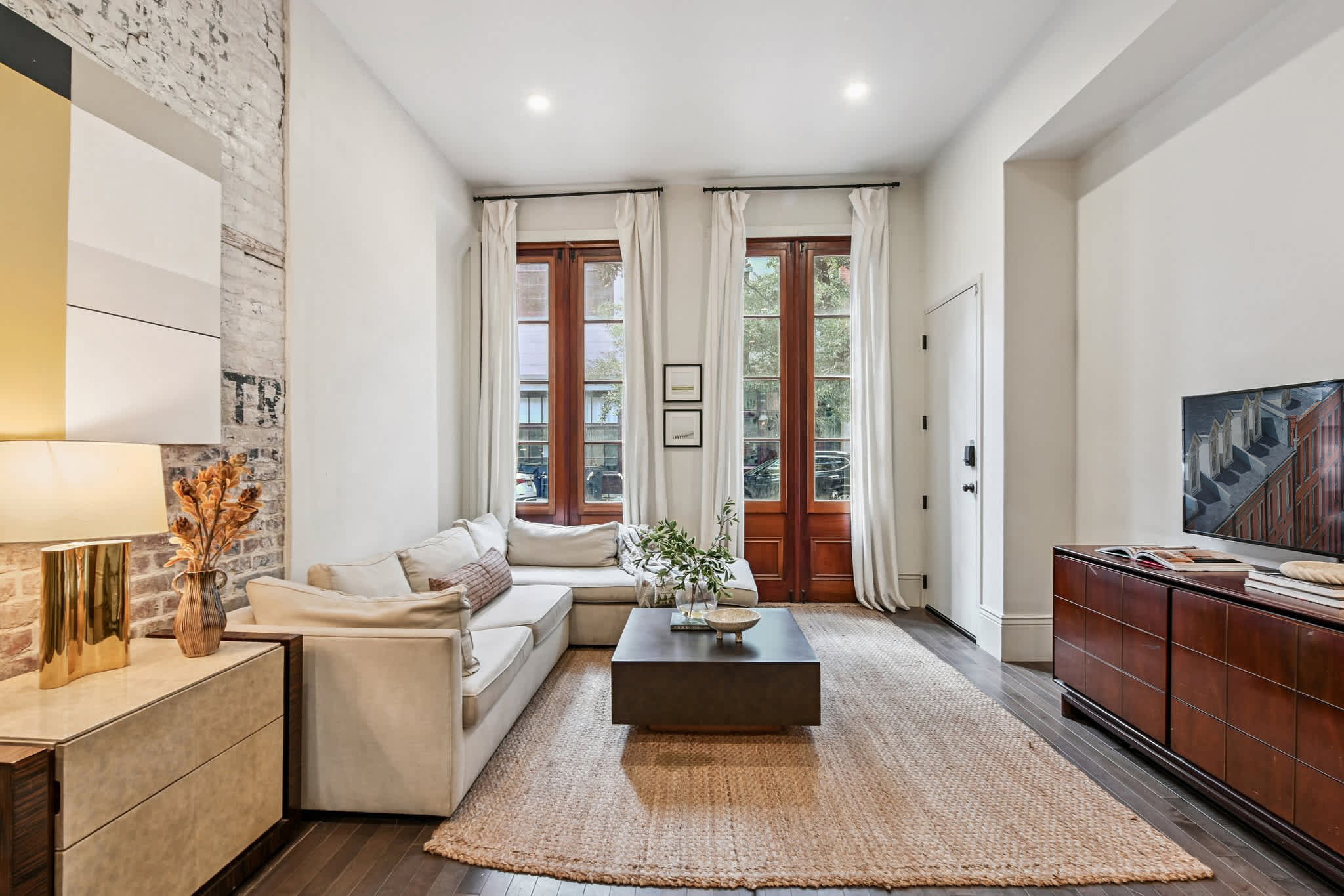 Sleek Historic Apartment in the CBD — New Orleans, LA — vacation rental