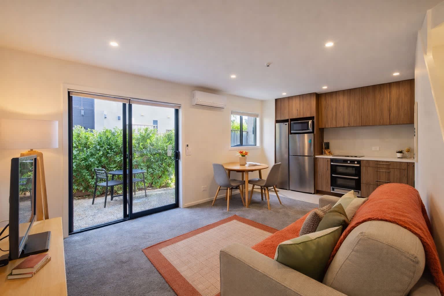 Bright Christchurch Apartment with Private Patio — Christchurch, Canterbury Region — vacation rental