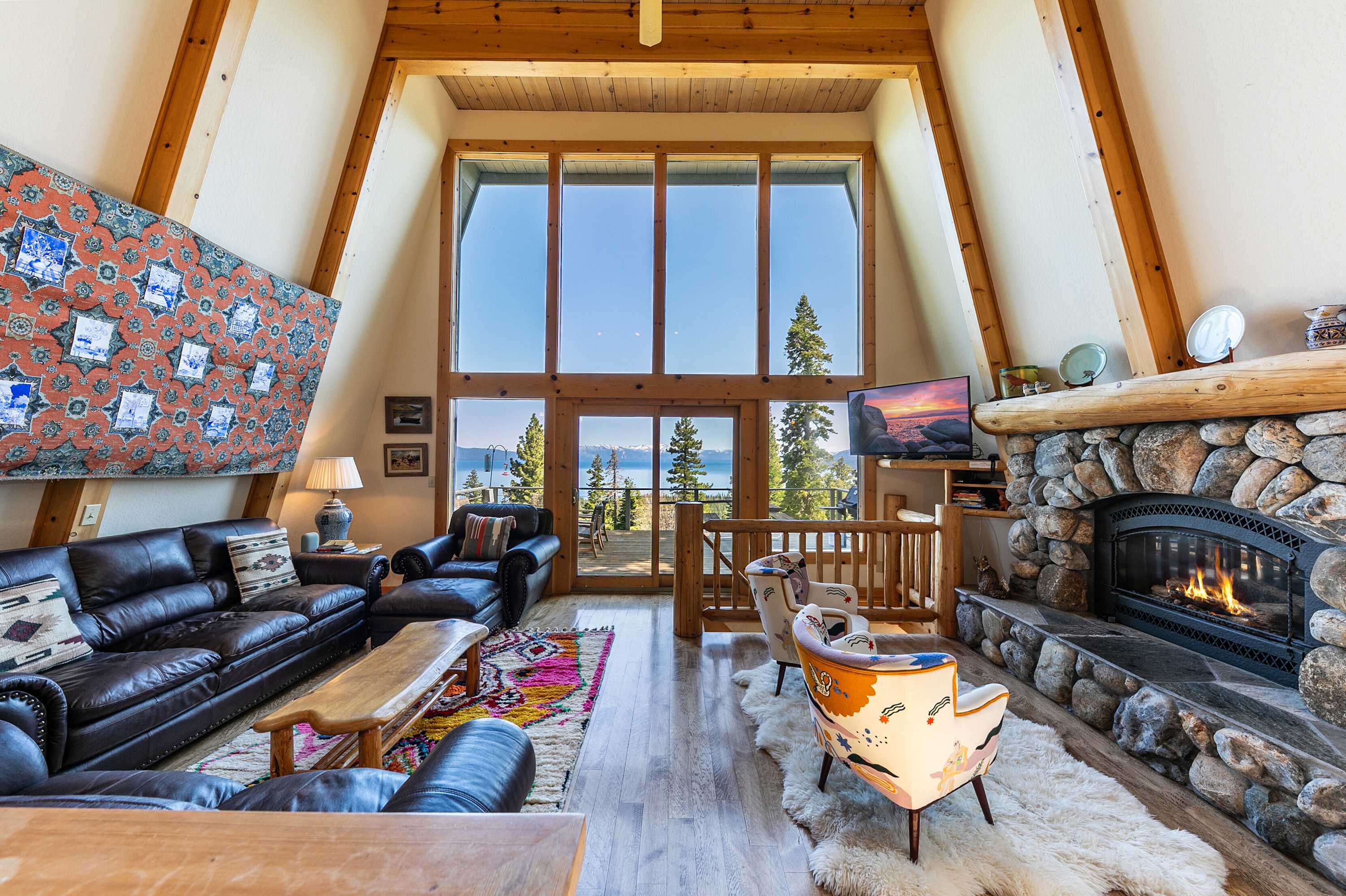 4BD w/Lake Views - Near Beach and Slopes