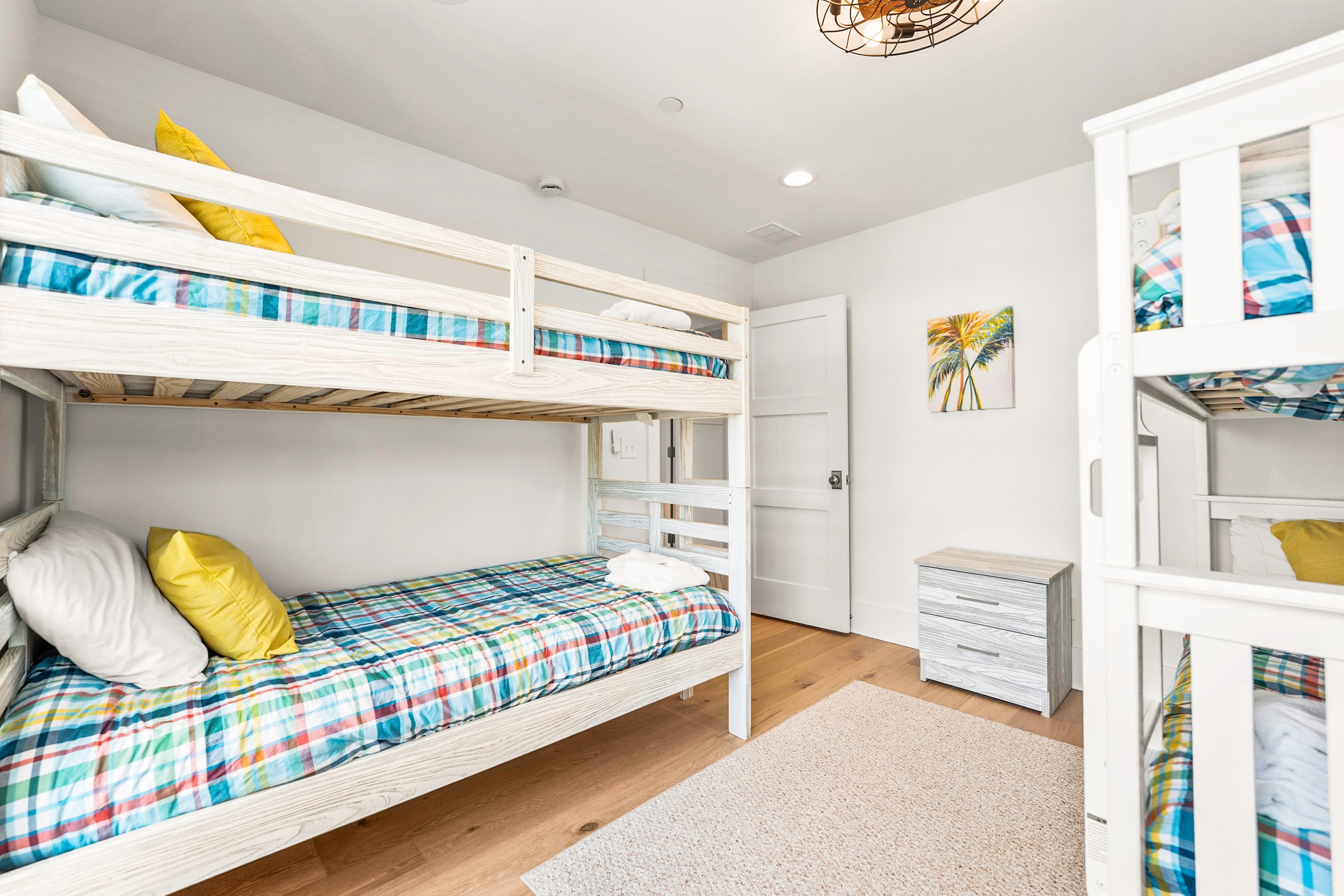 Bunk Bedroom 1