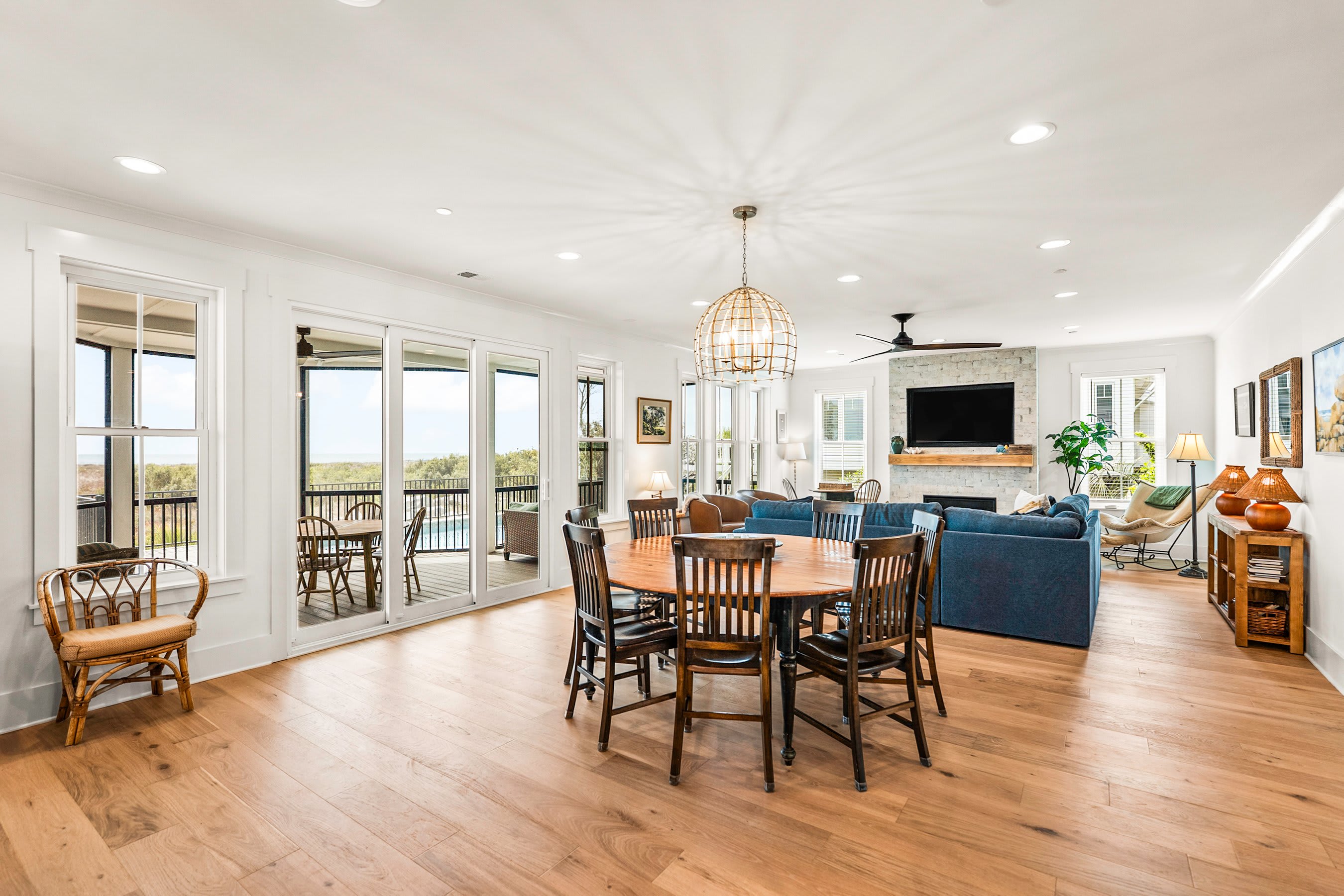 Great Room- Dining Area