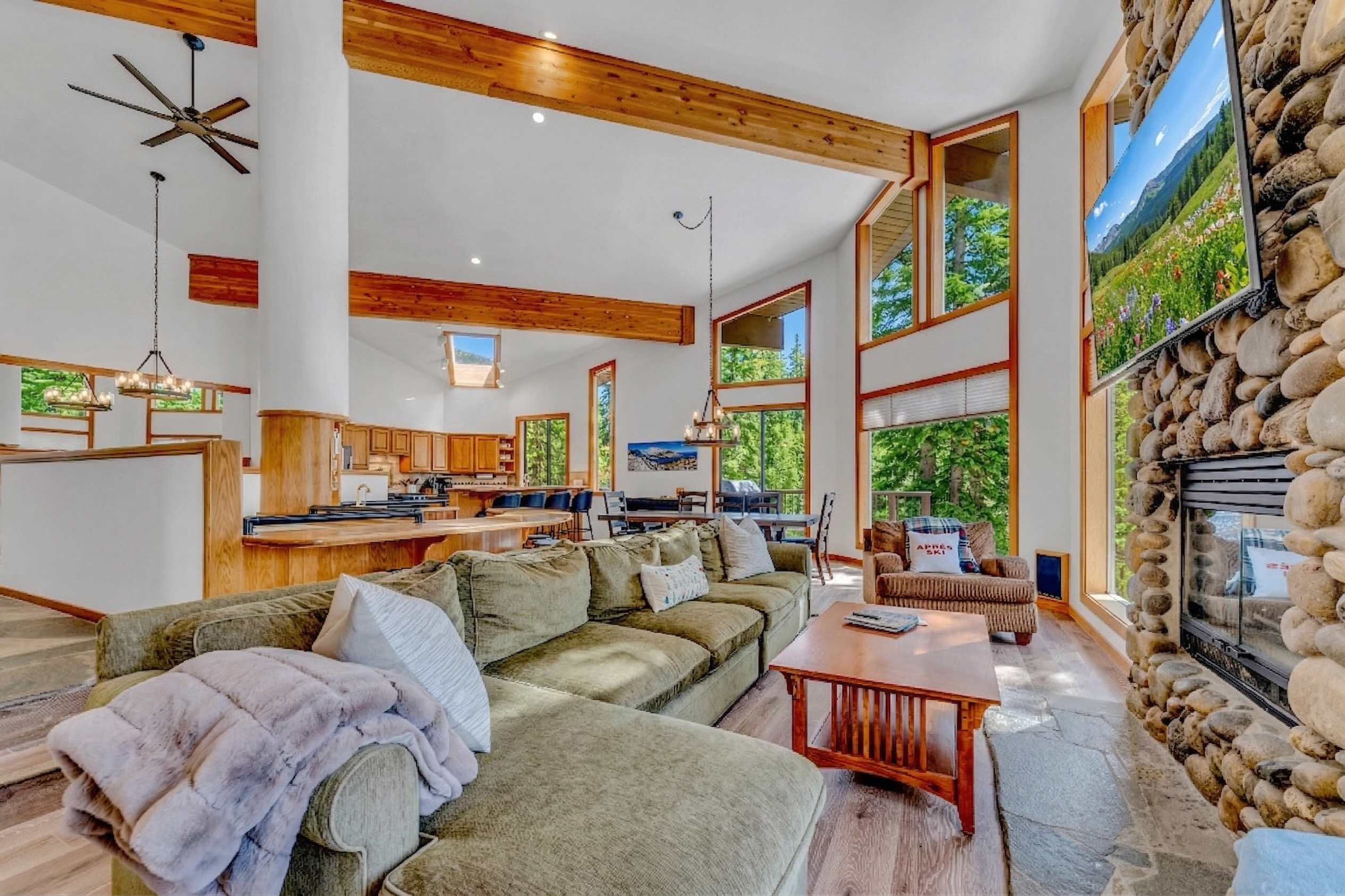 Skidder Chalet: Hot Tub & Sauna! — Truckee, CA — vacation rental