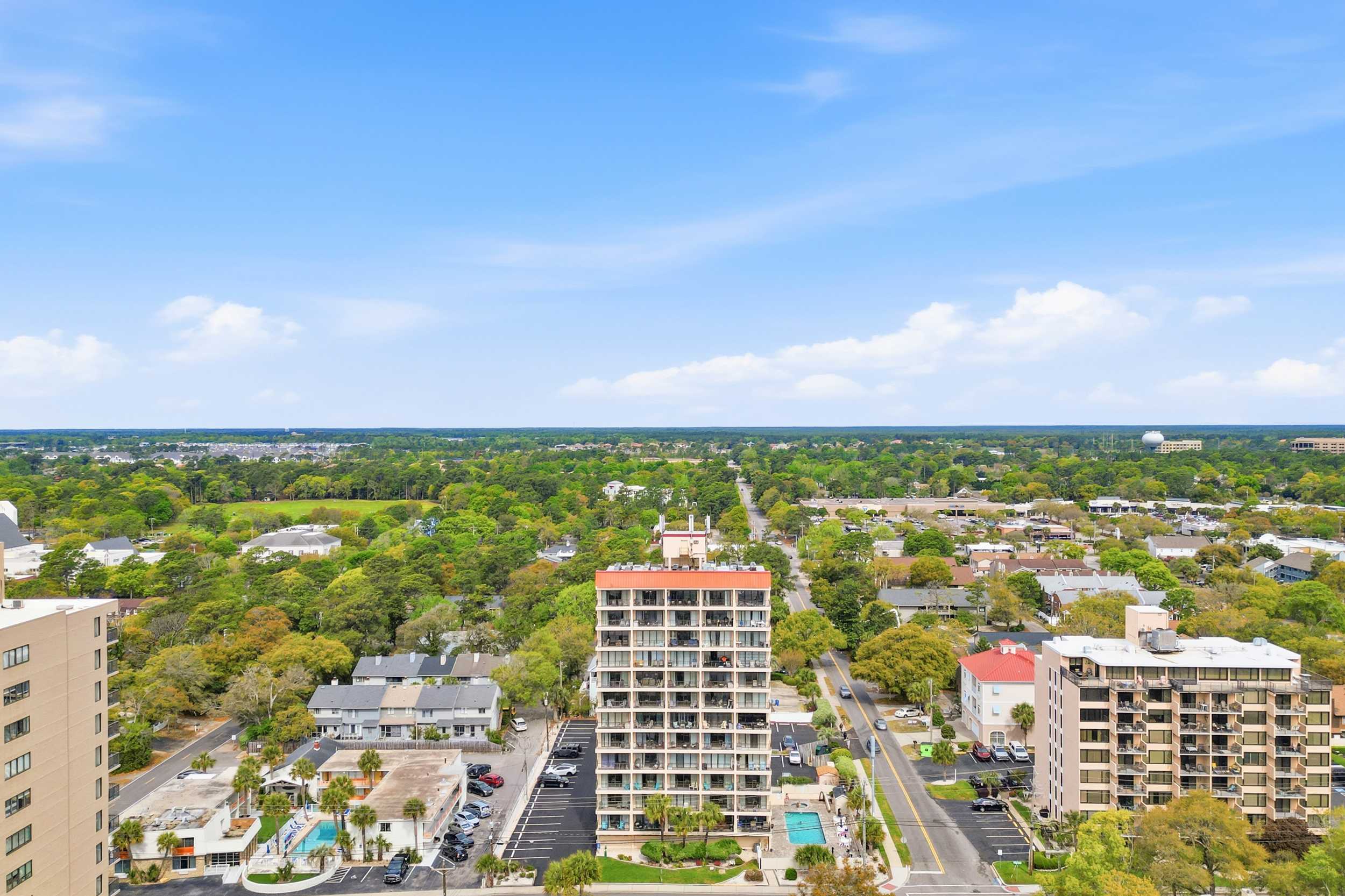 Ocean View Top Floor Condo w Pool and Hot Tub
