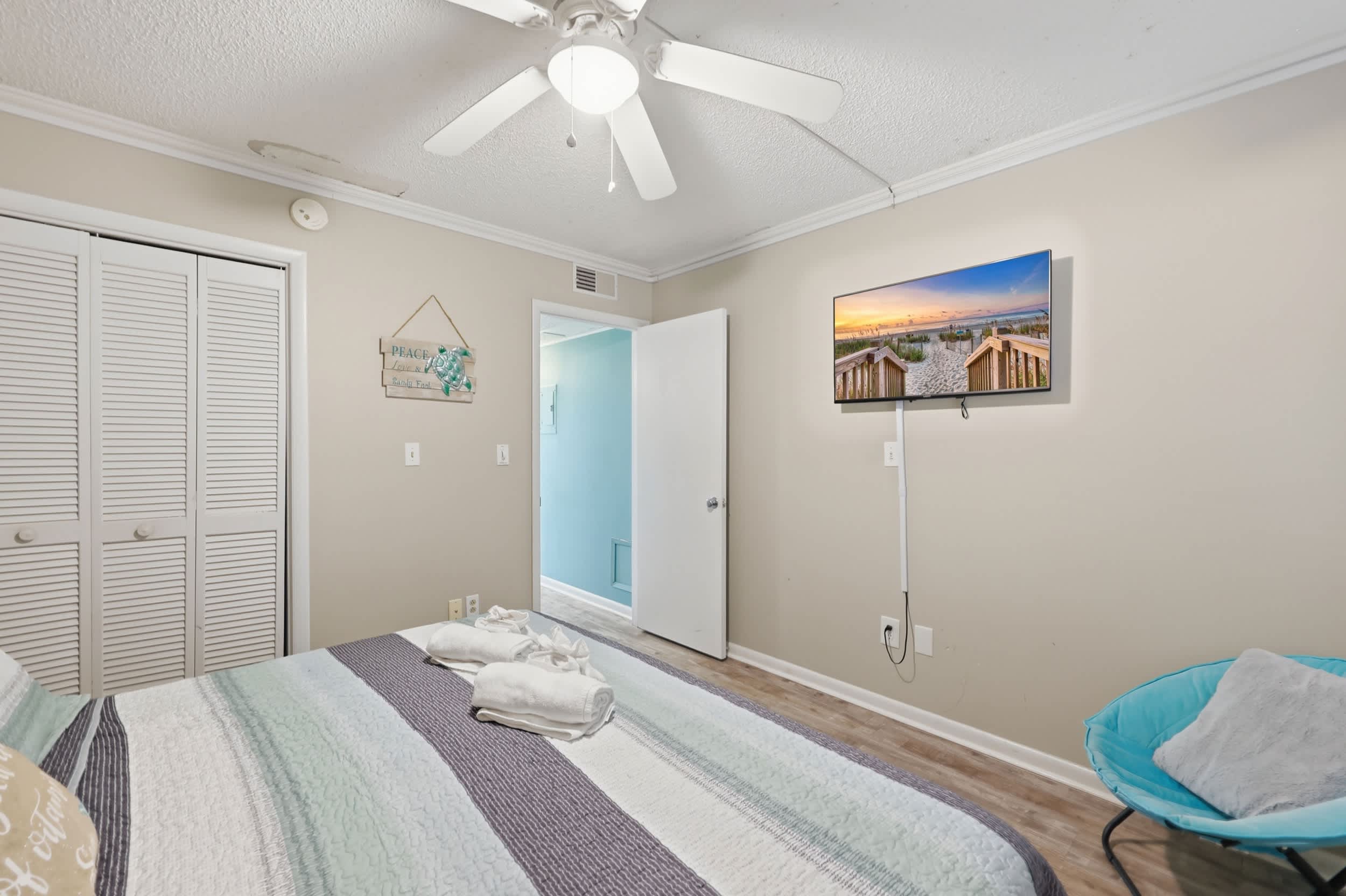 Sweet Caroline Remodeled with Partial Ocean View and Oceanfront Pool