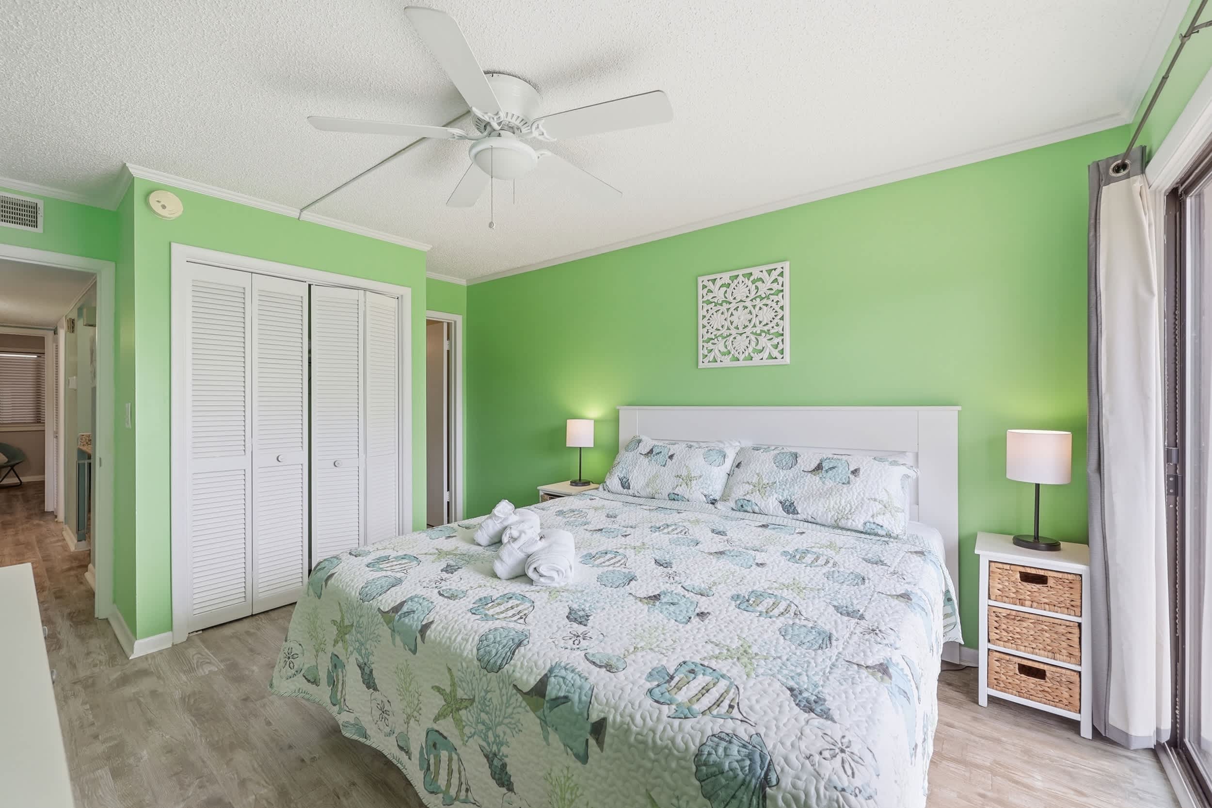 Sweet Caroline Remodeled with Partial Ocean View and Oceanfront Pool
