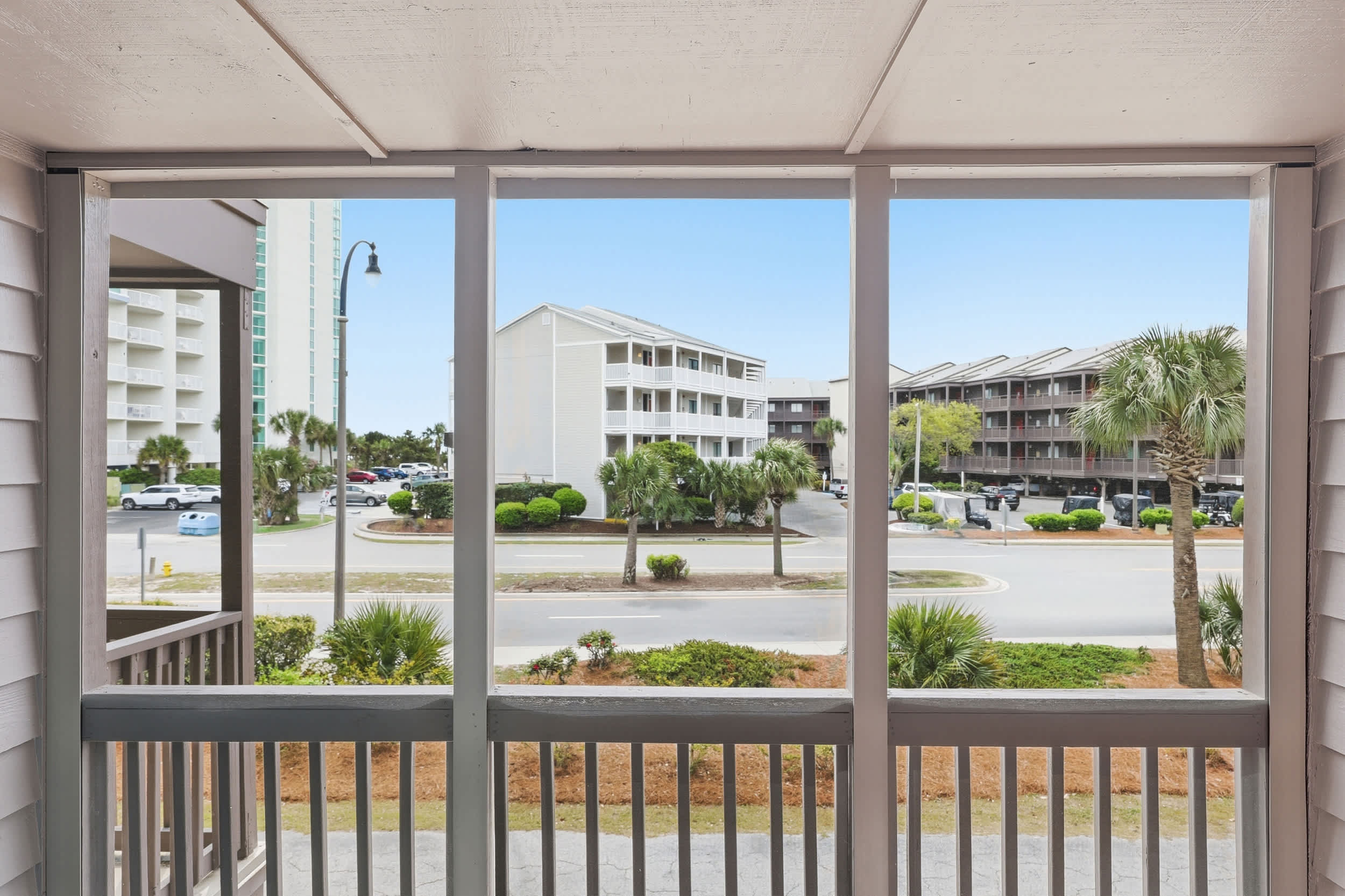 Sweet Caroline Remodeled with Partial Ocean View and Oceanfront Pool