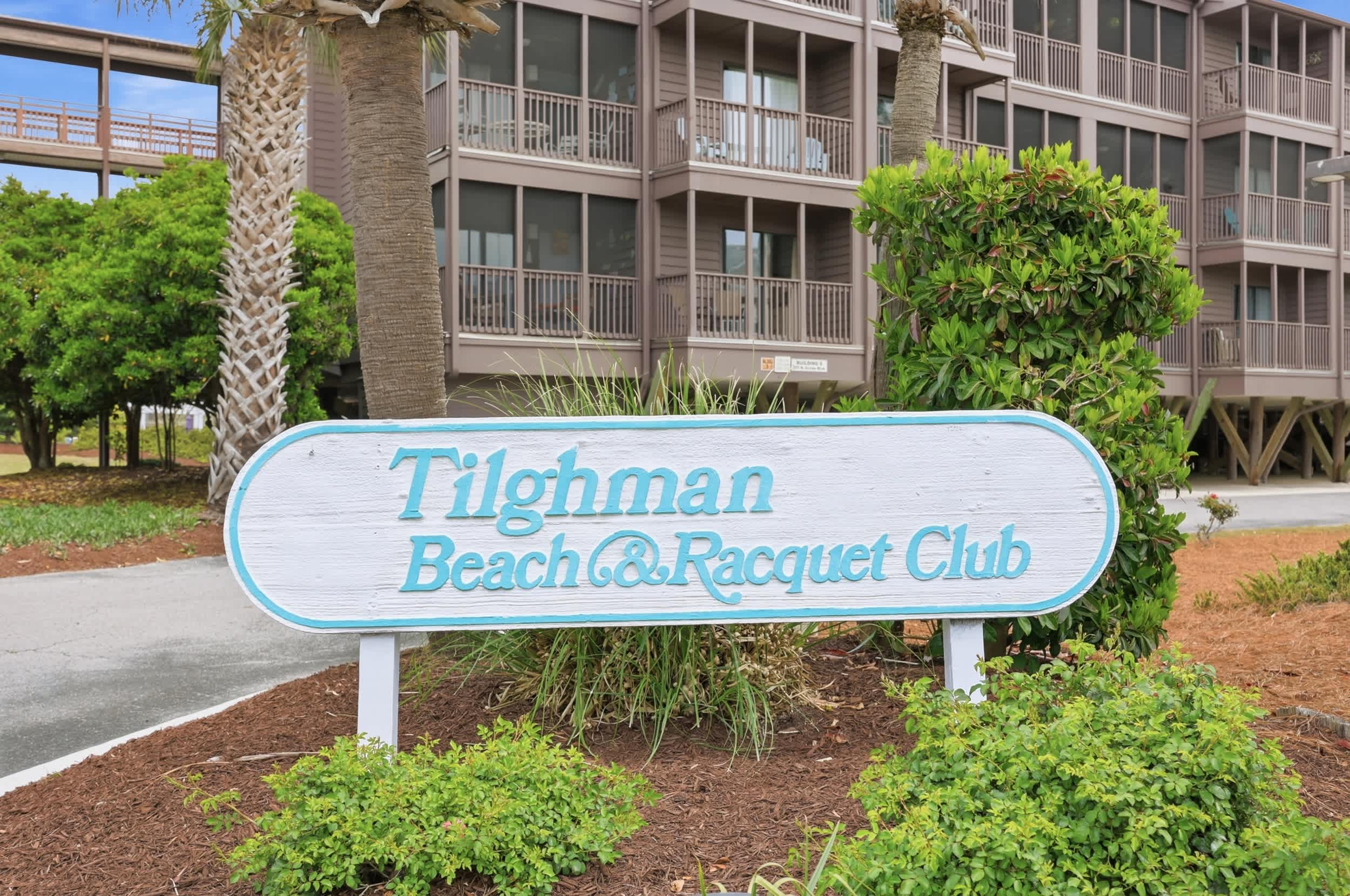 Sweet Caroline Remodeled with Partial Ocean View and Oceanfront Pool