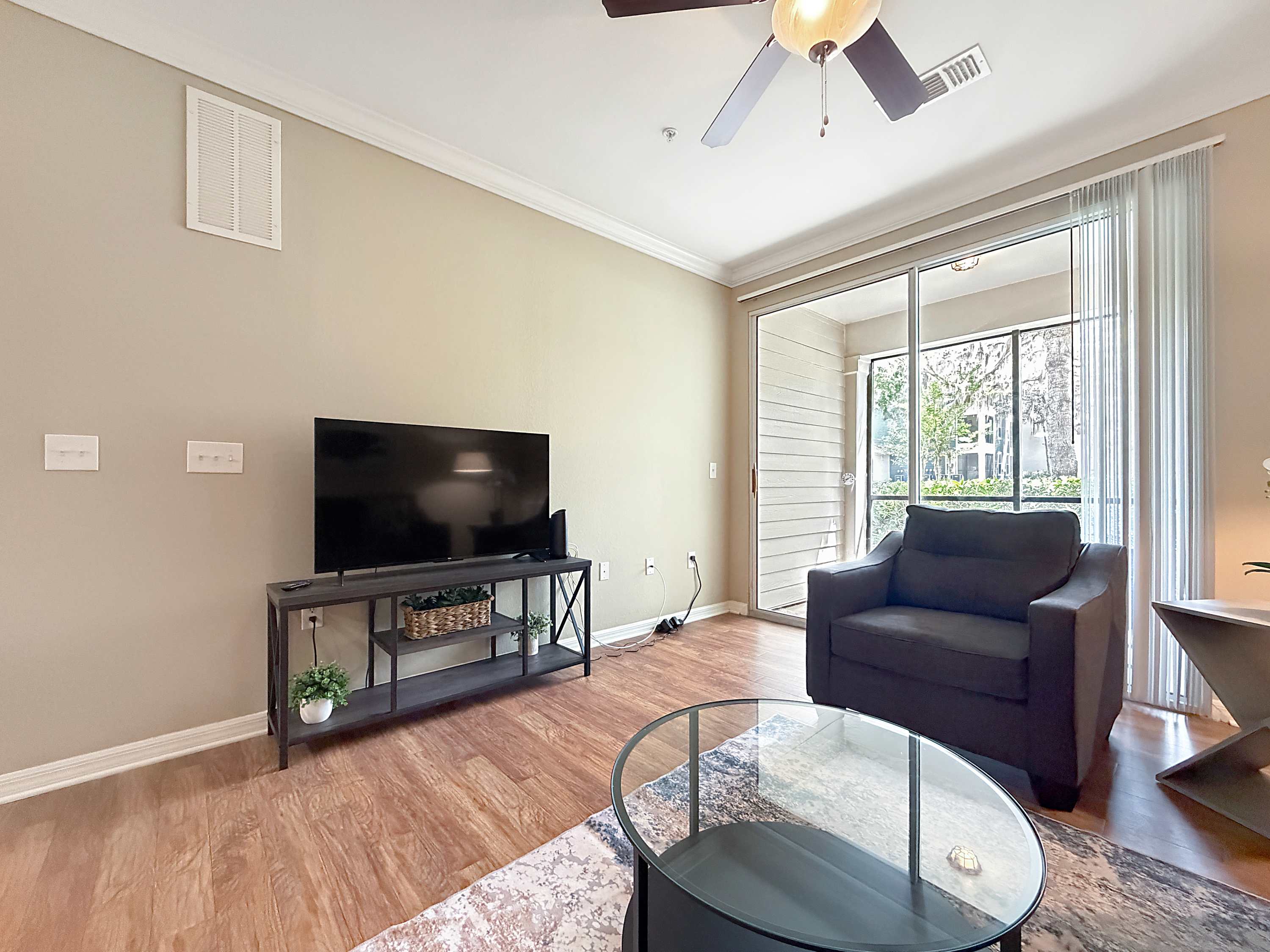 Tranquil 1st Floor Apt, Prime North Tampa Area