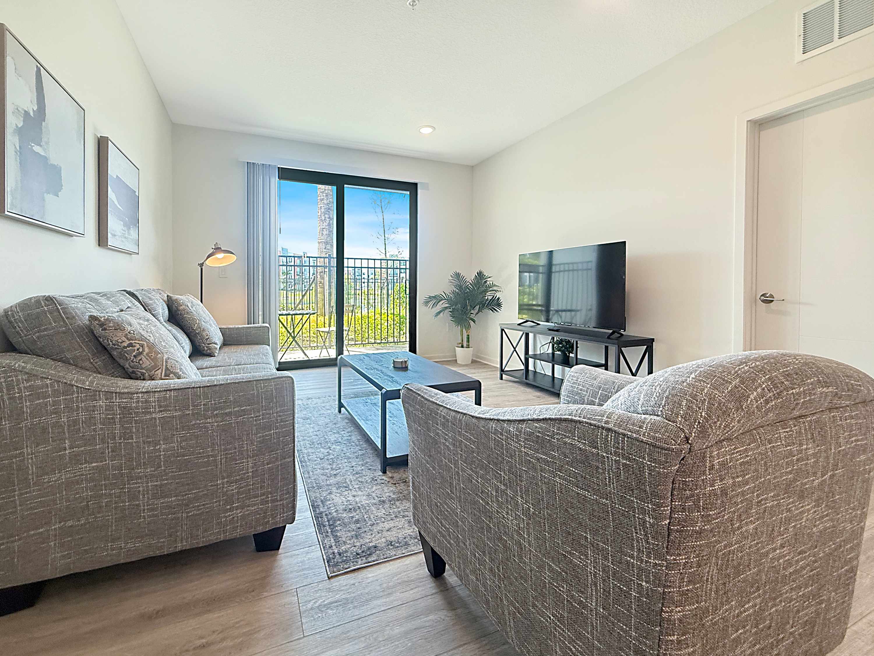 Luxury 1 BR Apartment, Lakewood Ranch, Water Views