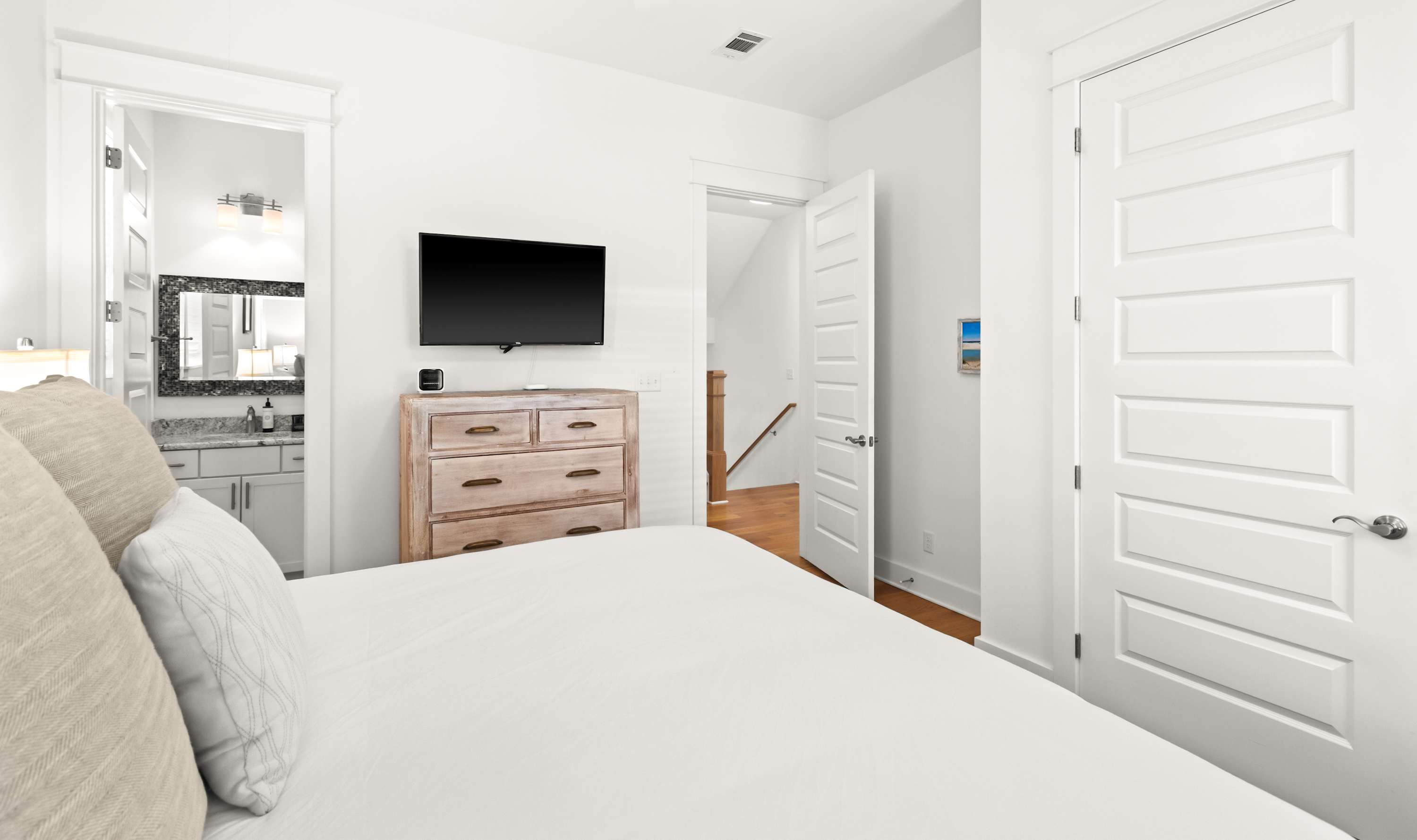 Santa Rosa Getaway | Shared Pool + Golf Cart