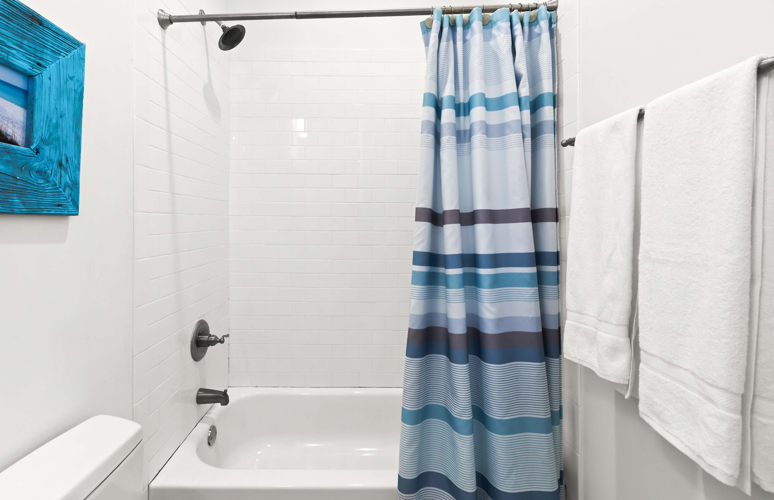 Santa Rosa Getaway | Shared Pool + Golf Cart