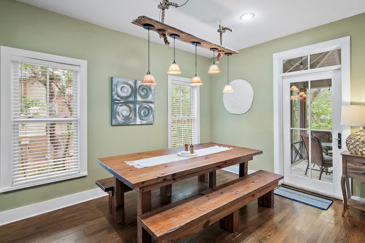 Mississippi Magnolia | 3 BR/3BA | Walk To Beach!