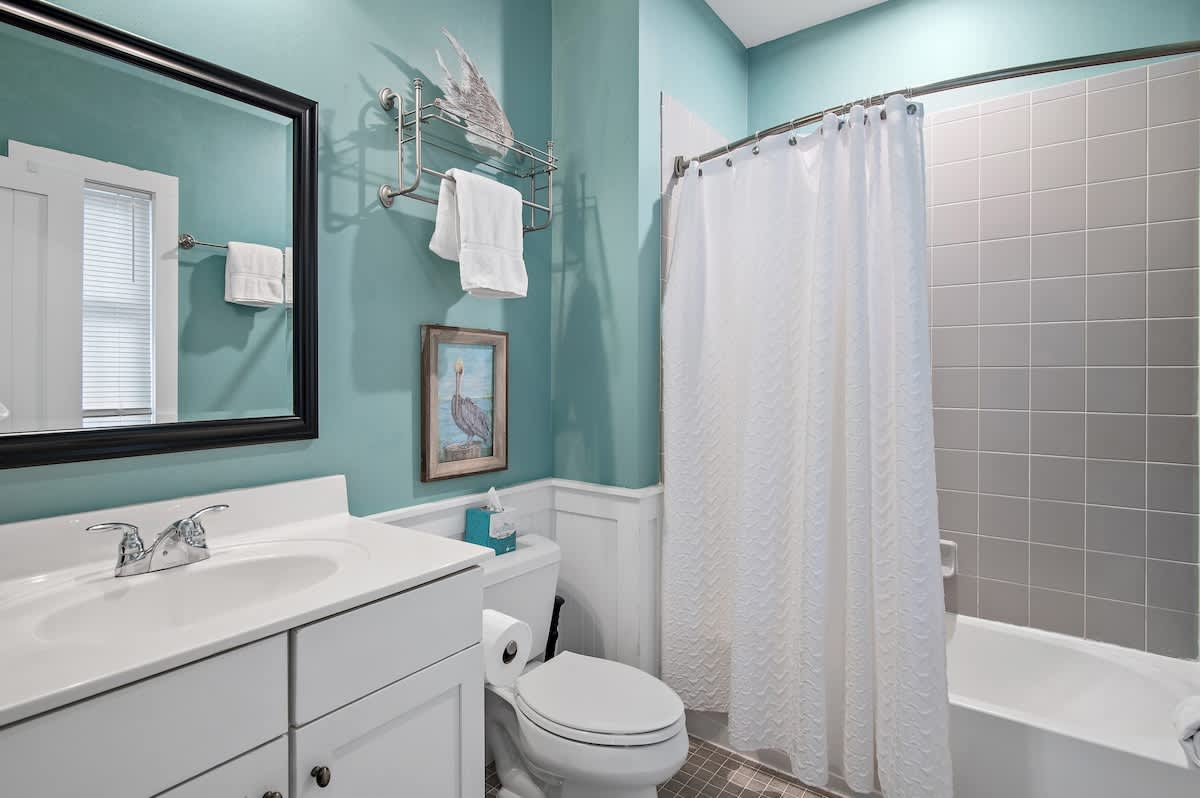 Mississippi Magnolia | 3 BR/3BA | Walk To Beach!