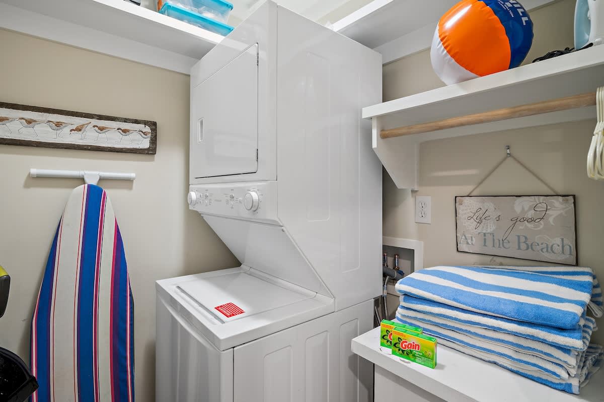 Mississippi Magnolia | 3 BR/3BA | Walk To Beach!