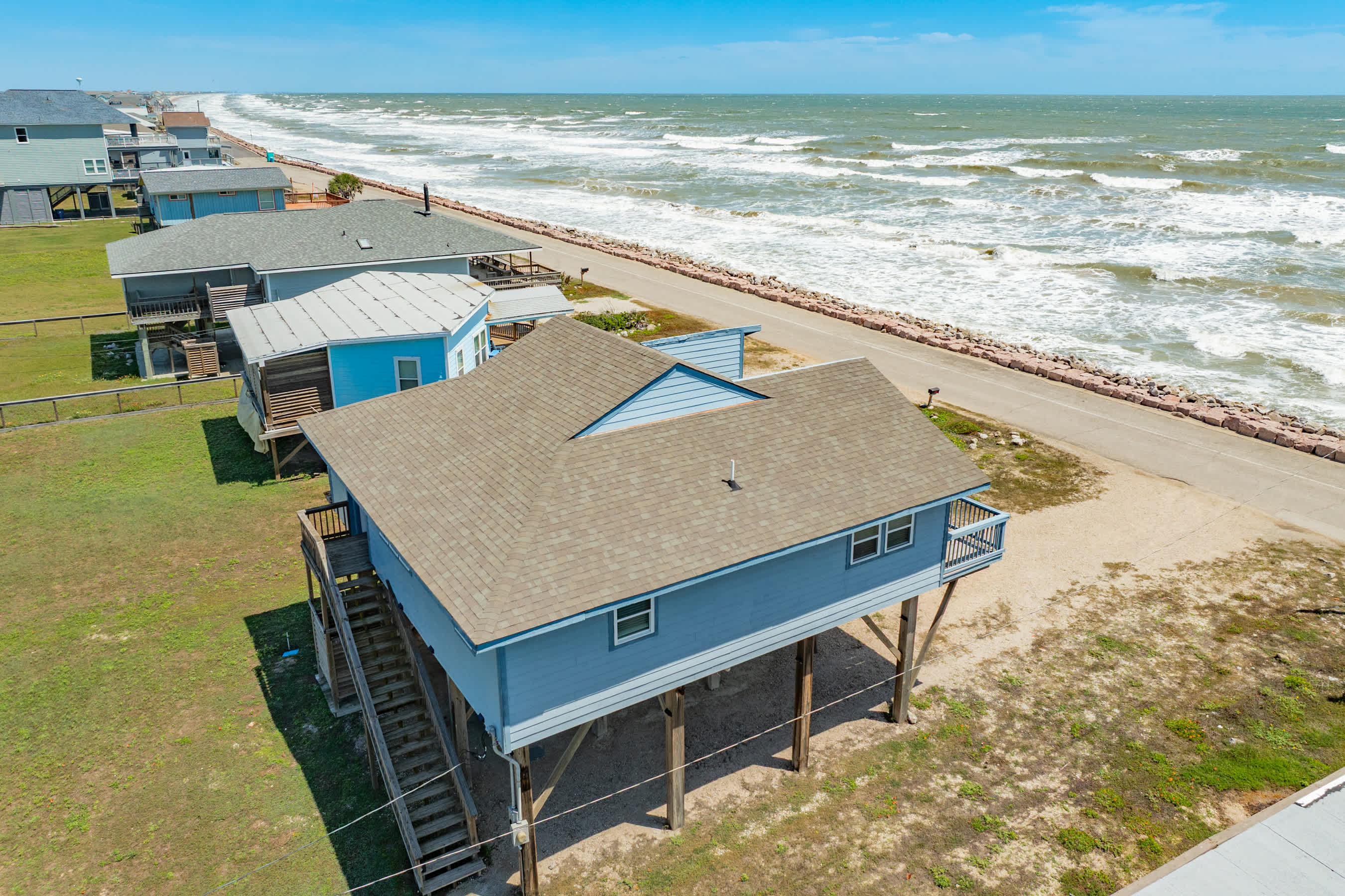 Chelsea By The Sea Breathtaking Views of Blue 3