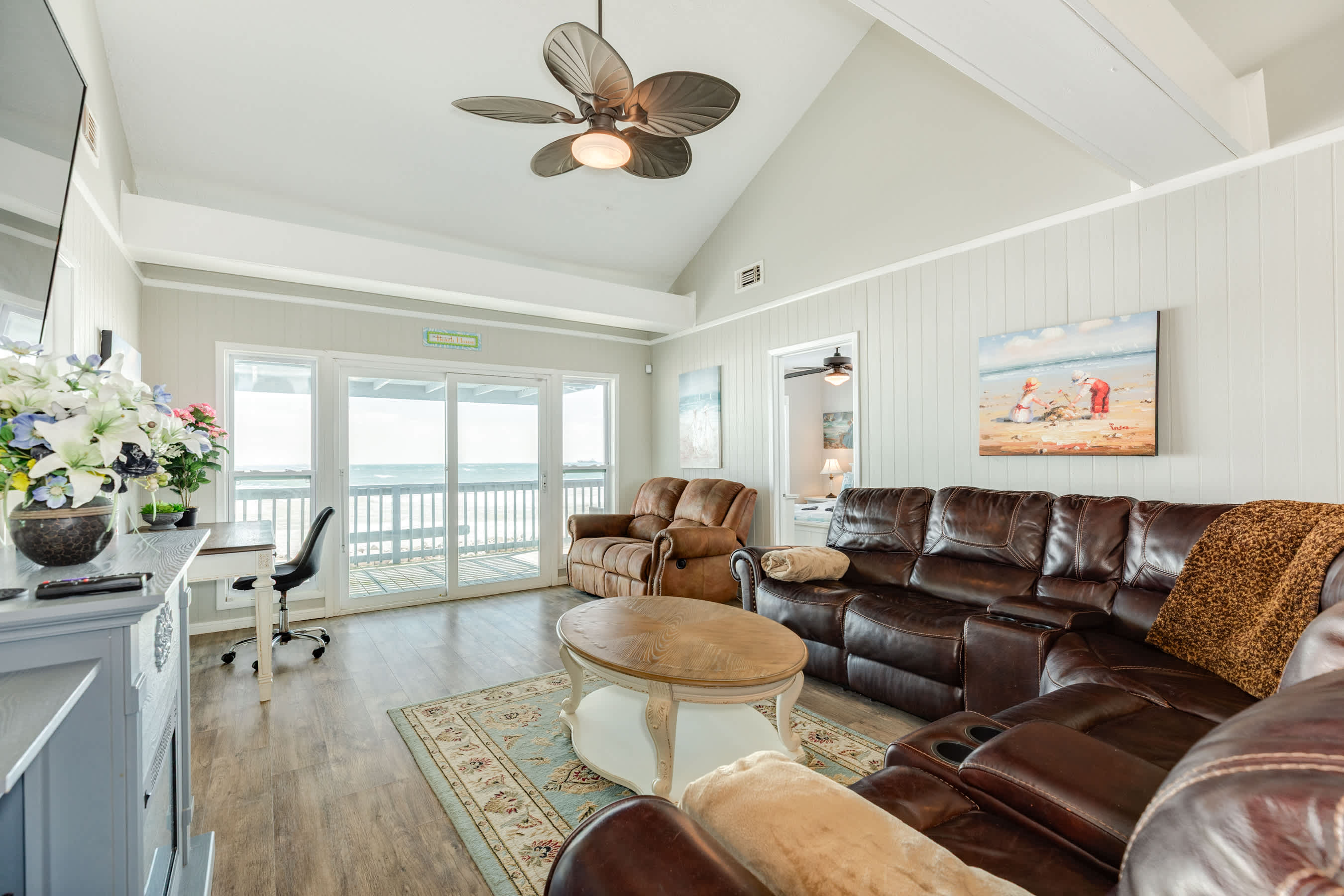 Chelsea By The Sea Breathtaking Views of Blue 7