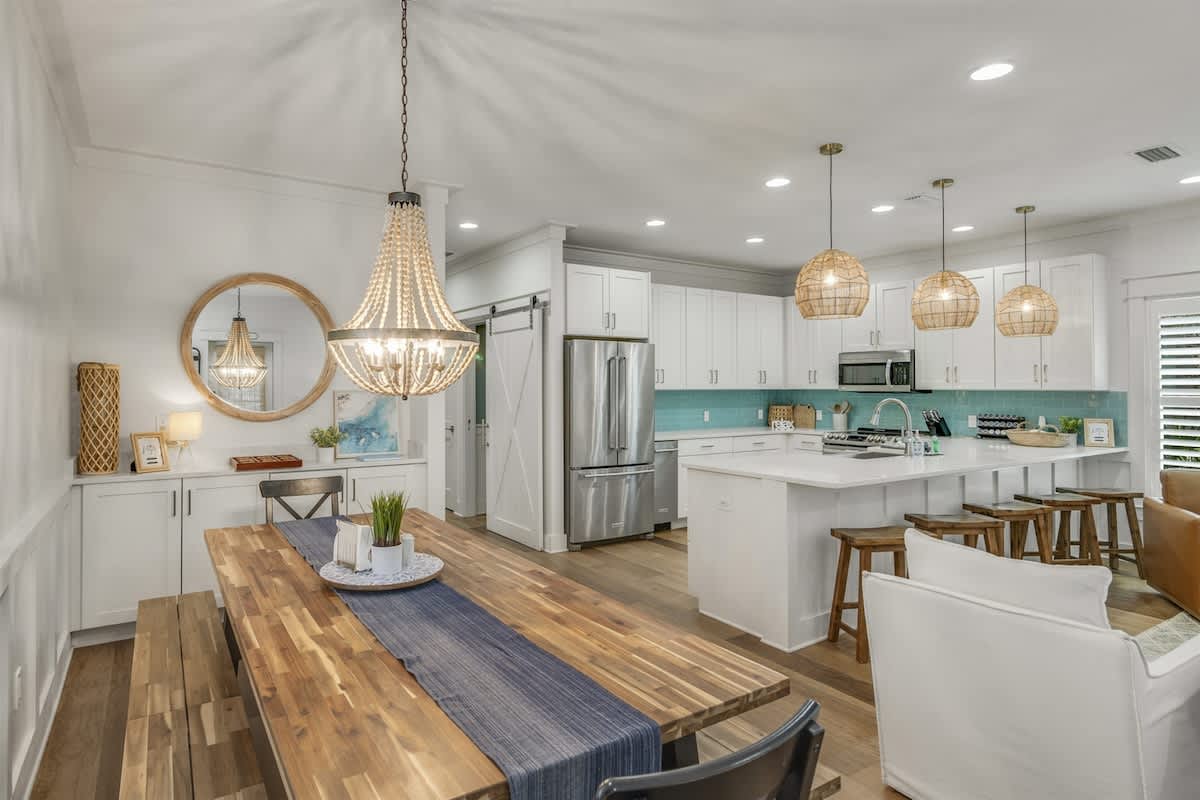 Southern Tides 4BR/4.5BA | Sleeps 14 | Golf Cart