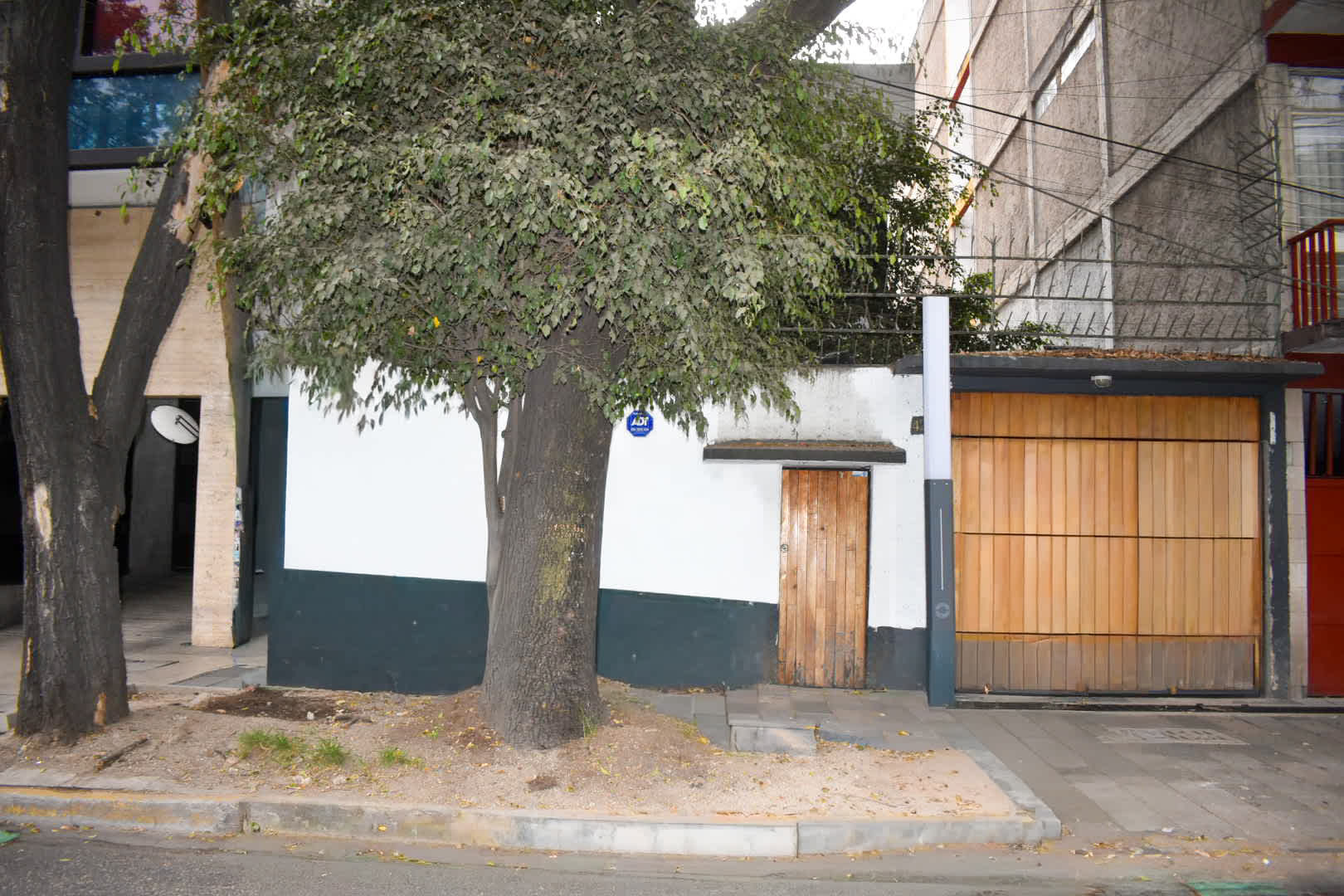 Casa Art Deco Condesa · Historic Art Deco Home w/ Private Patio in Condesa