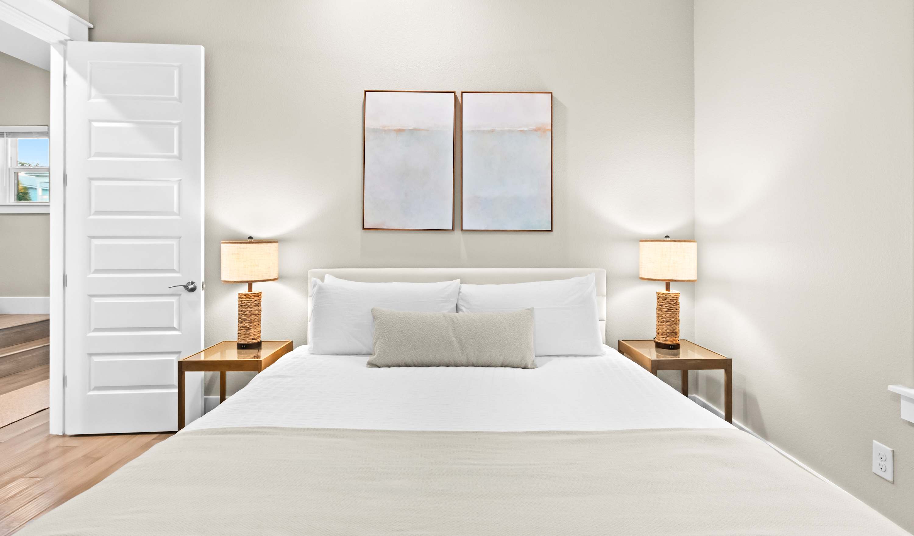 Sleeps 15 | Game Room | Walk To Beach