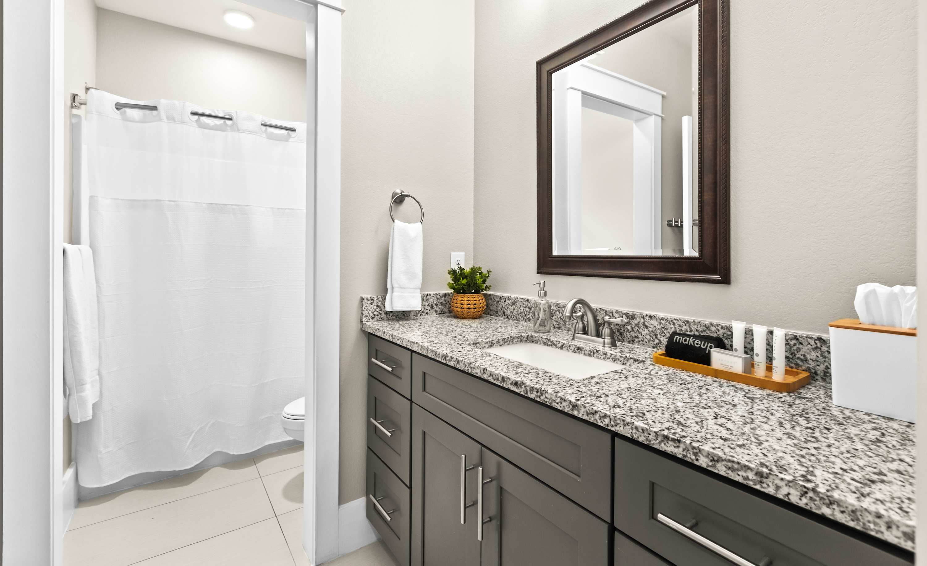 Sleeps 15 | Game Room | Walk To Beach