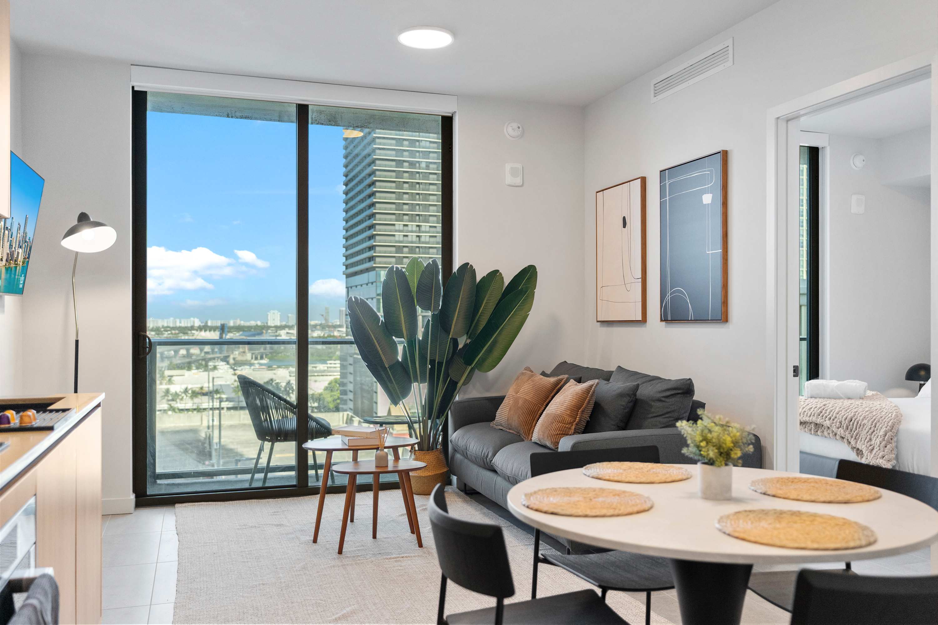 Modern 1BR | Gym / Pool | 10 Min to FIFA Fan Fest