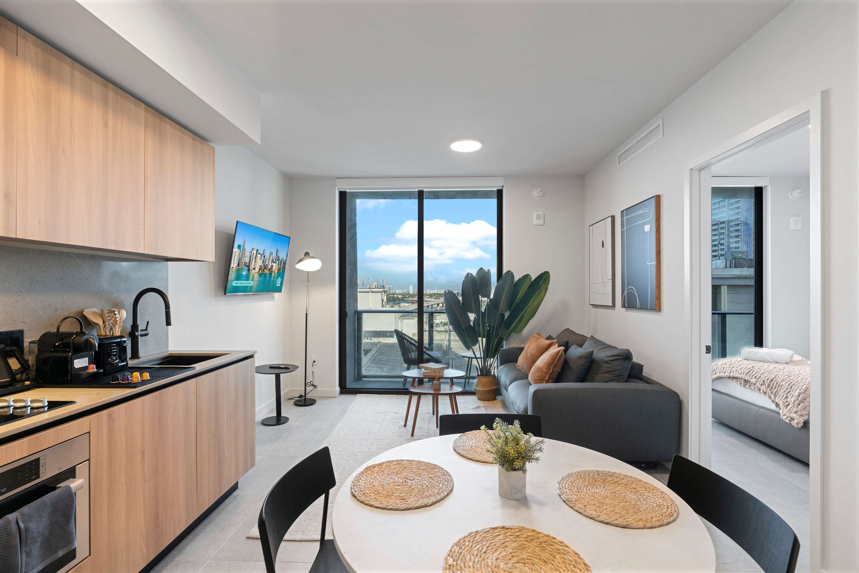 Modern 1BR | Gym / Pool | 10 Min to FIFA Fan Fest