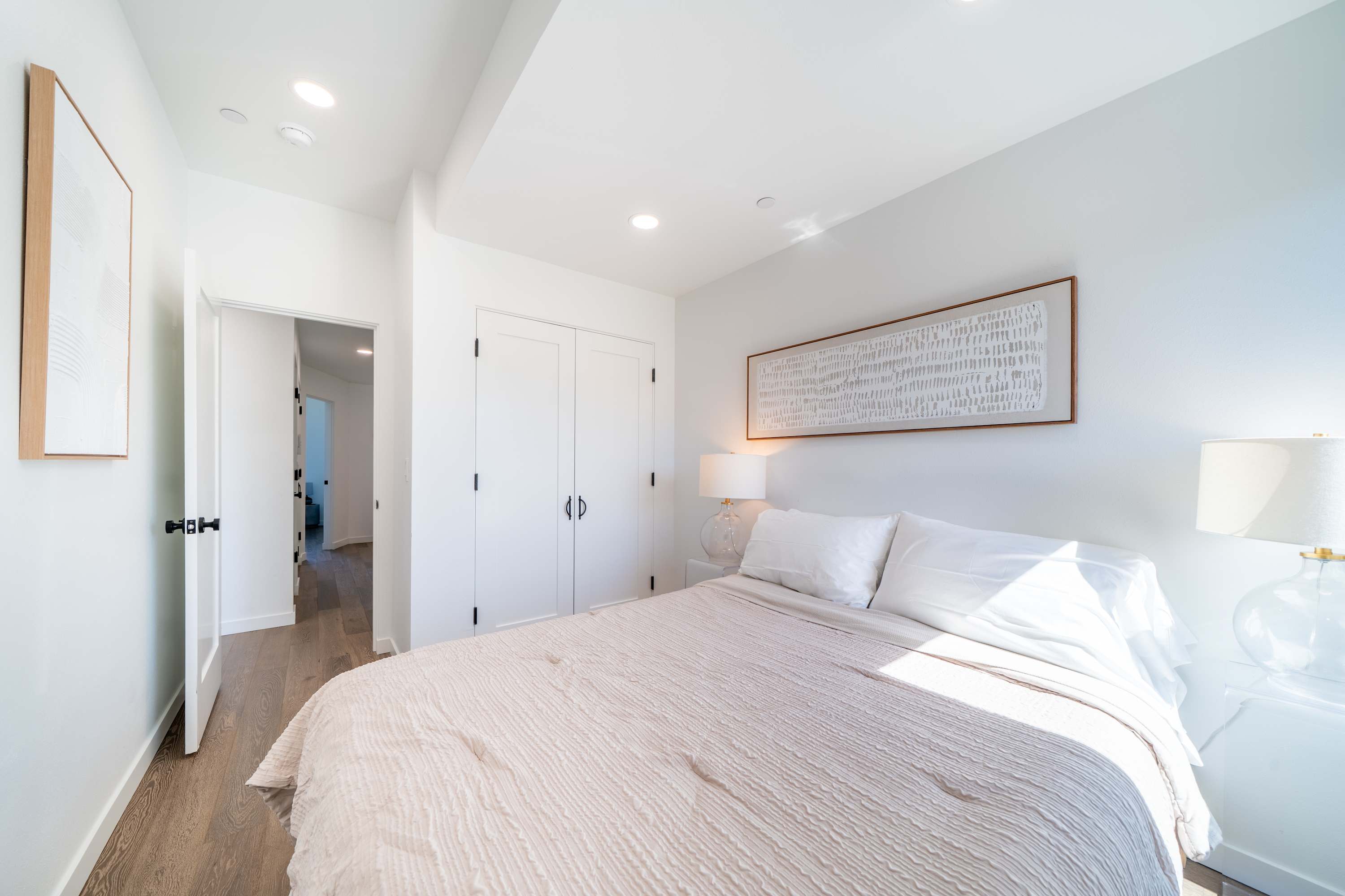 Alsea Bay View Townhome, Walk to Town + Hot Tub