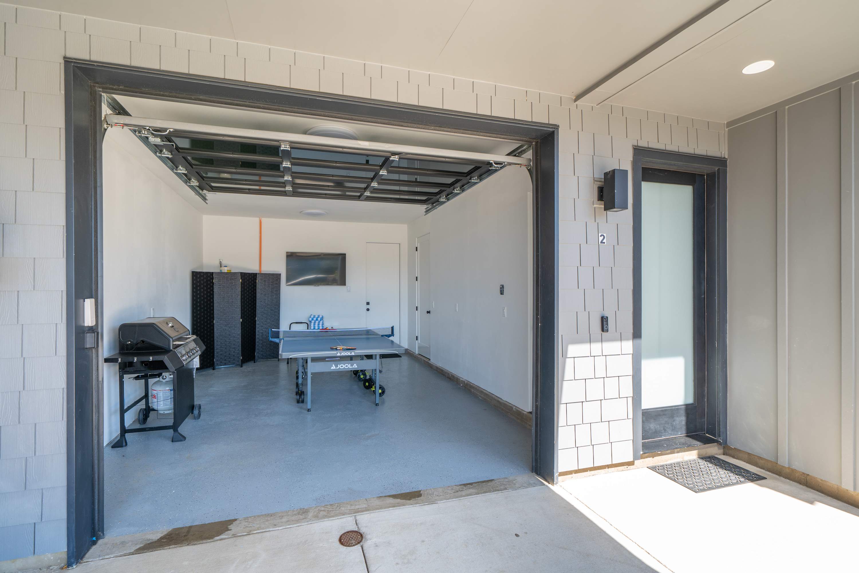 Alsea Bay View Townhome, Walk to Town + Hot Tub