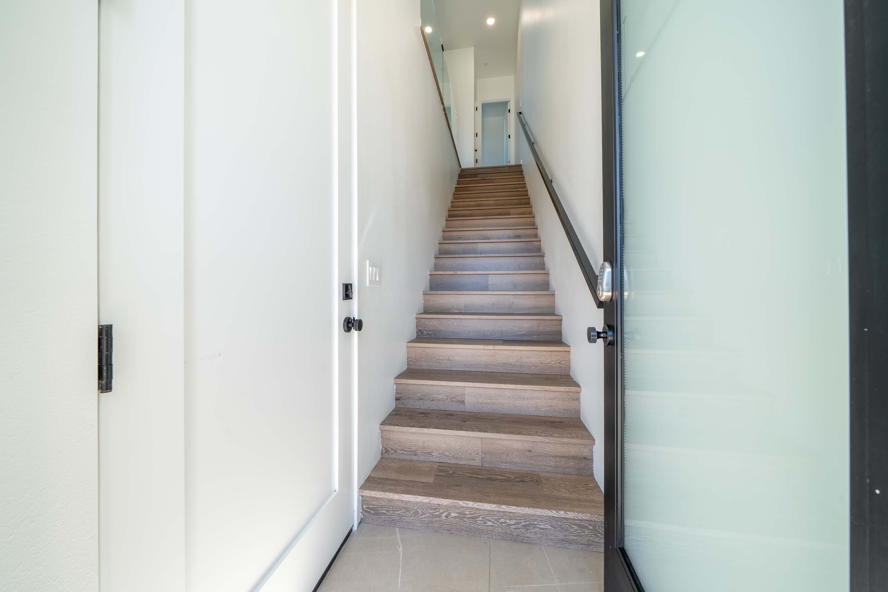 Alsea Bay View Townhome, Walk to Town + Hot Tub