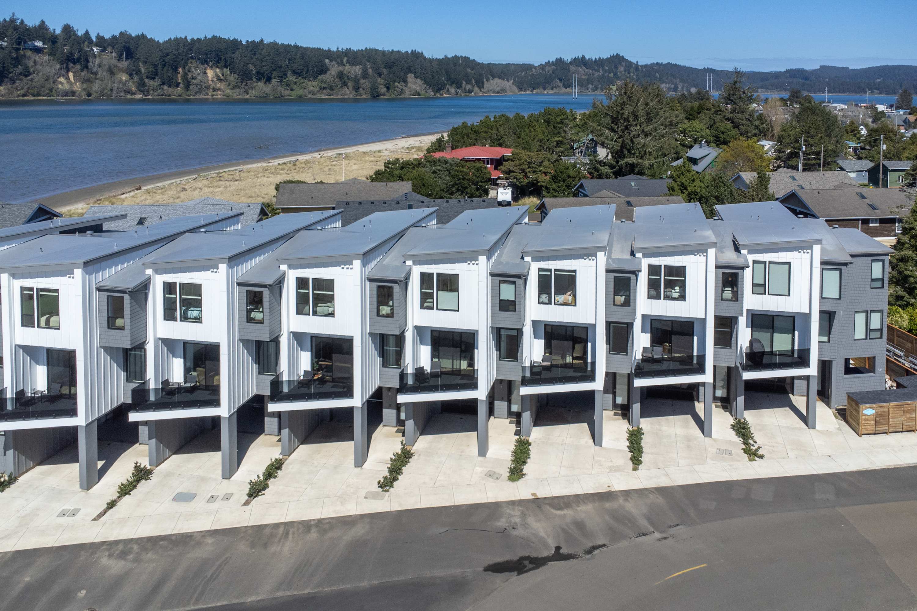 Alsea Bay View Stay + Hot Tub + Easy Walk to Town