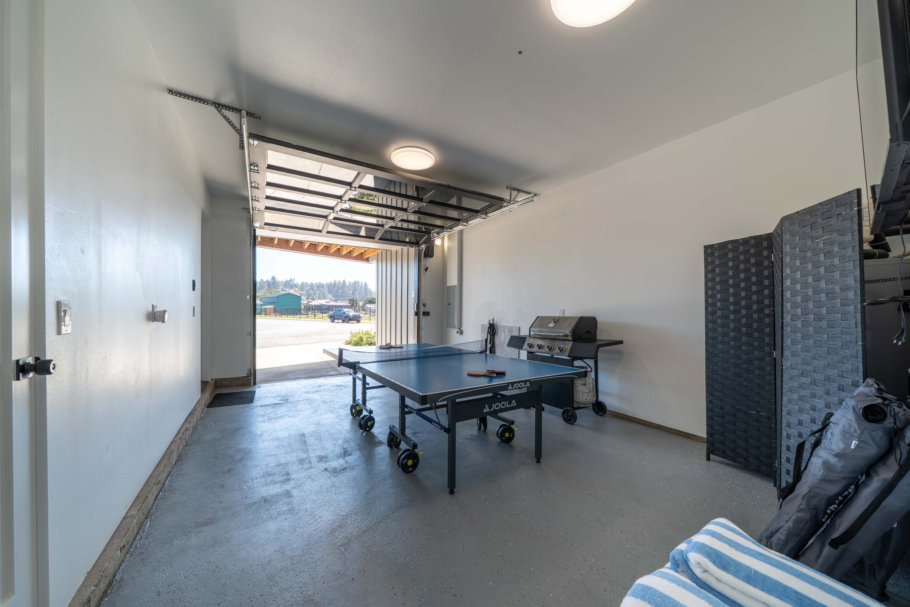 Alsea Bay View Stay + Hot Tub + Easy Walk to Town