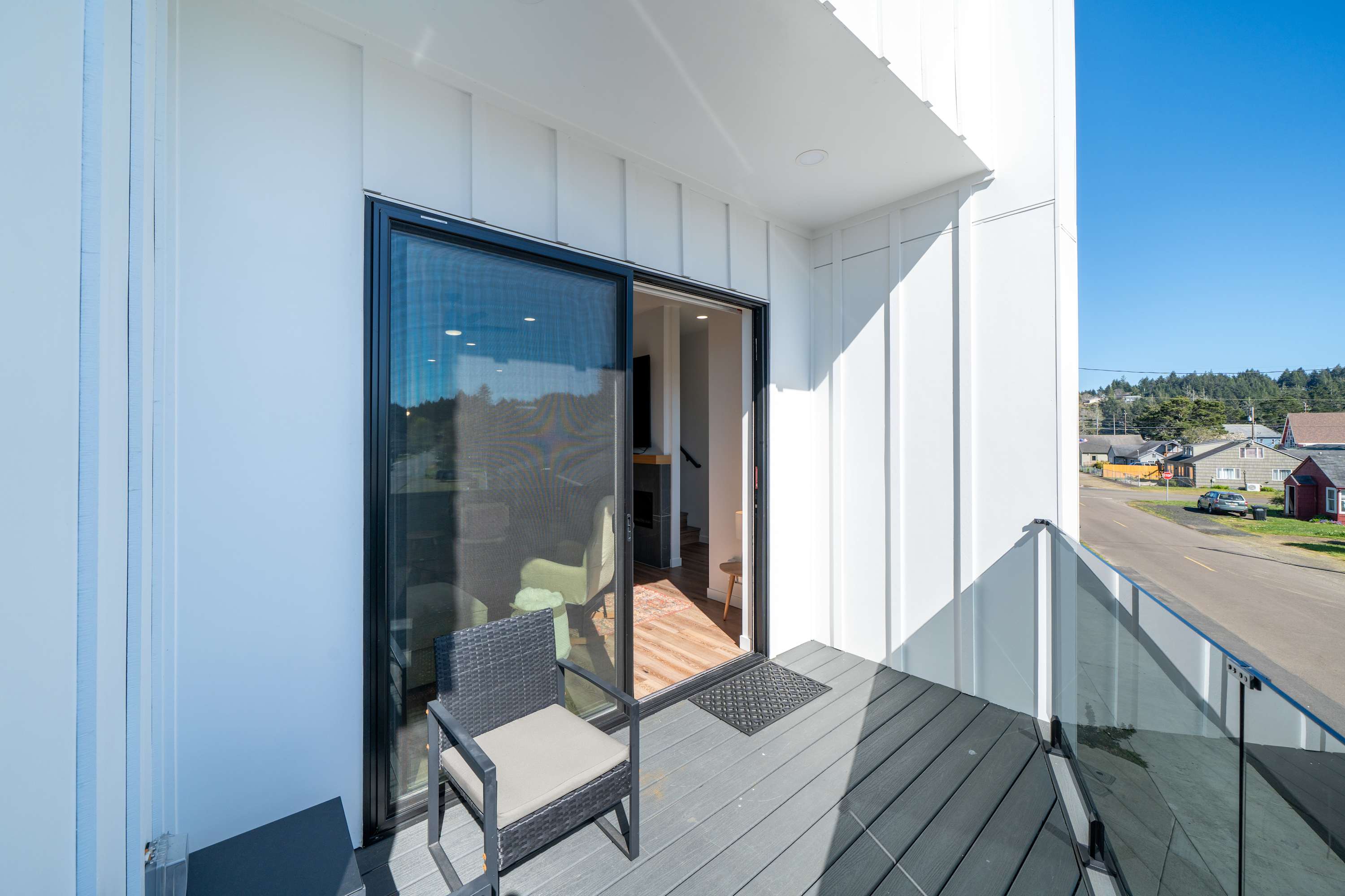 Alsea Bay View Stay + Hot Tub + Easy Walk to Town