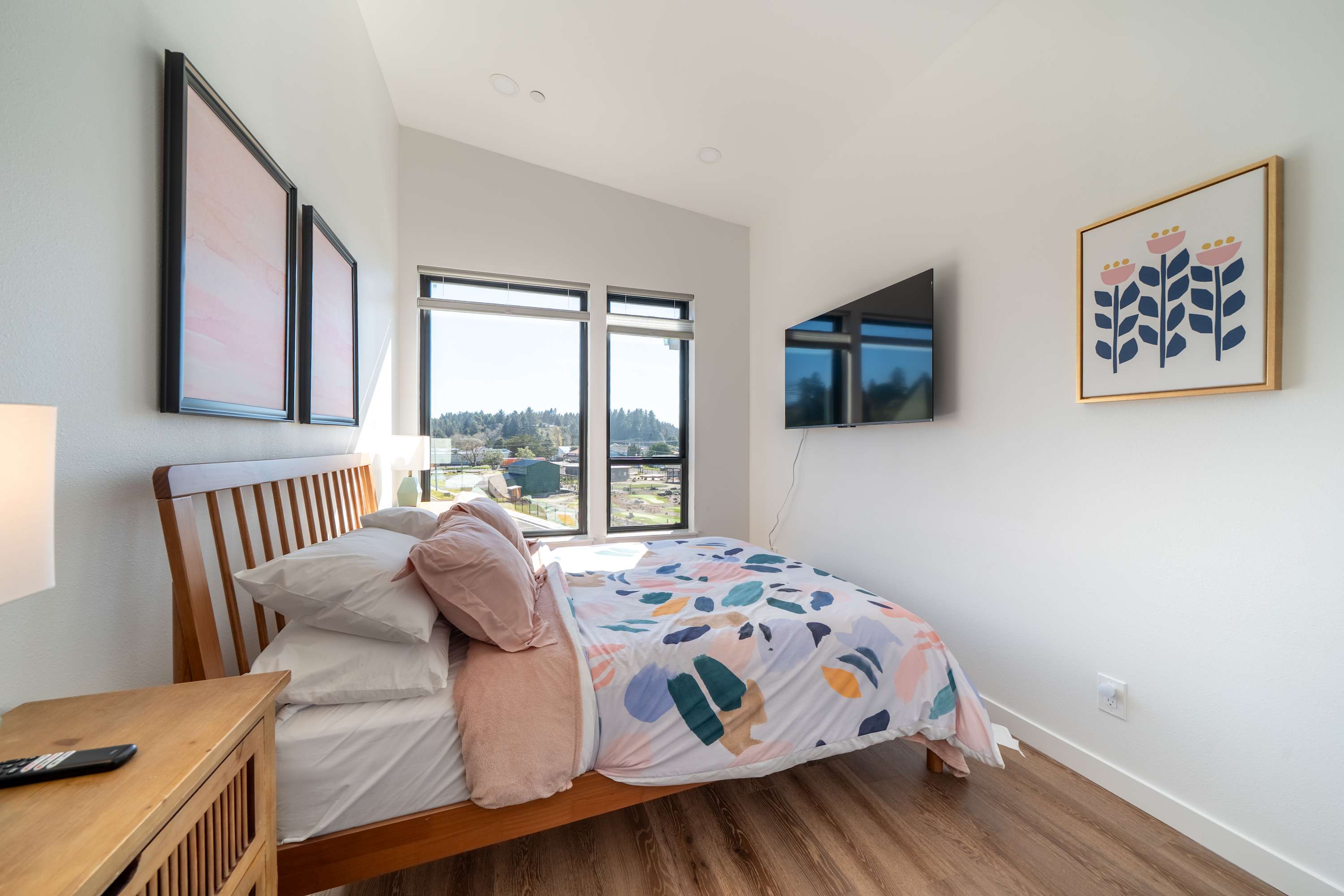 Alsea Bay View Stay + Hot Tub + Easy Walk to Town