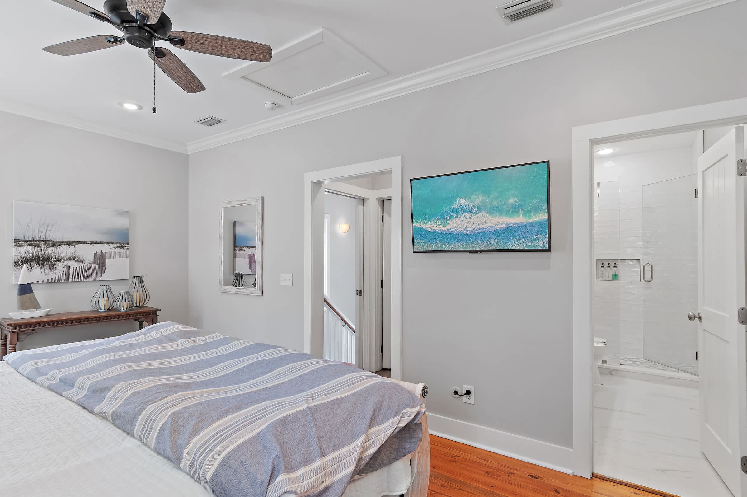 Driftwood Place | Newly Renovated | Bikes