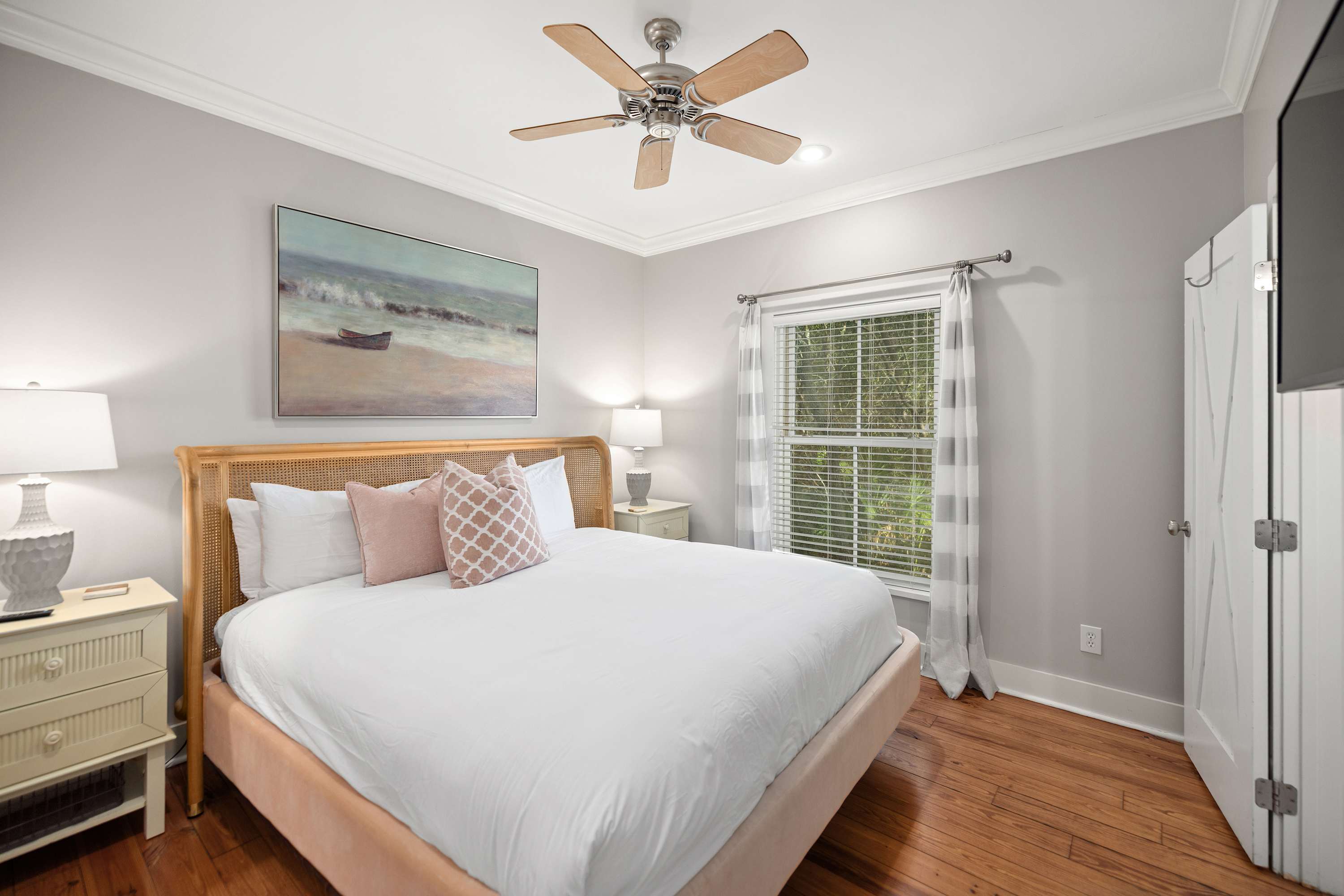 Driftwood Place | Newly Renovated | Bikes
