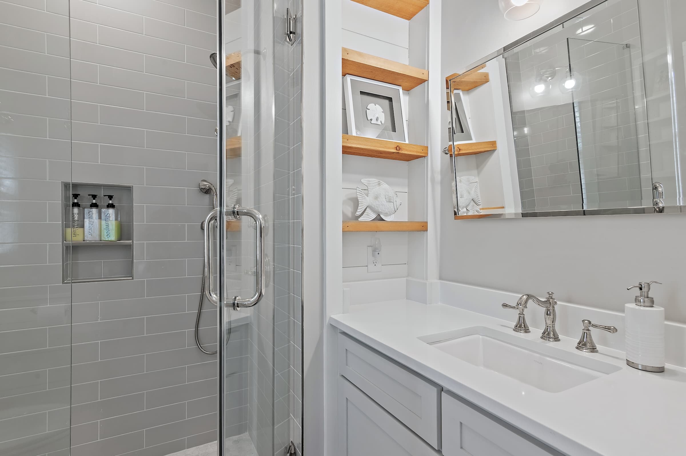 Driftwood Place | Newly Renovated | Bikes