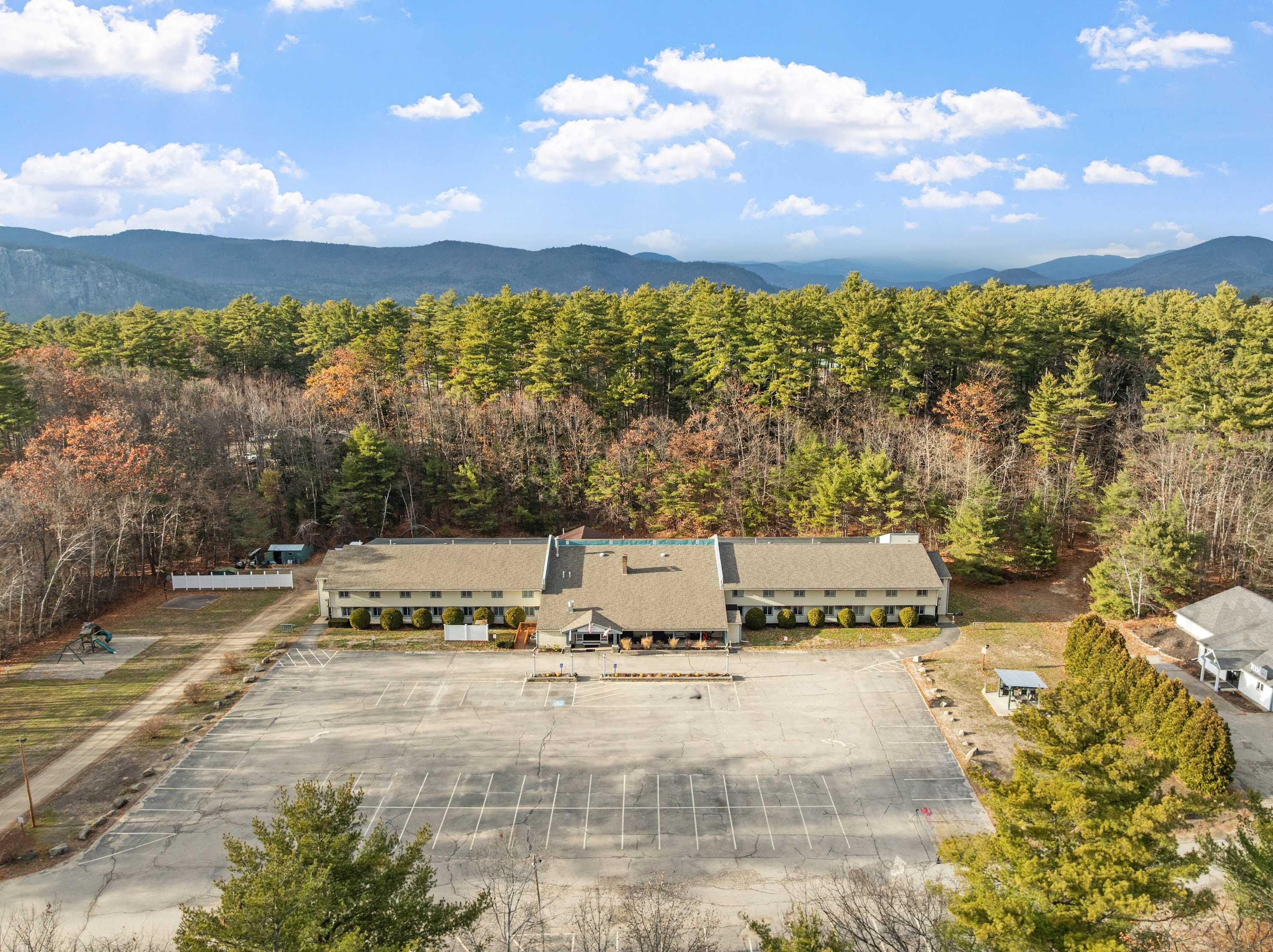 Deer Meadow Lodge – Suite for 4 6