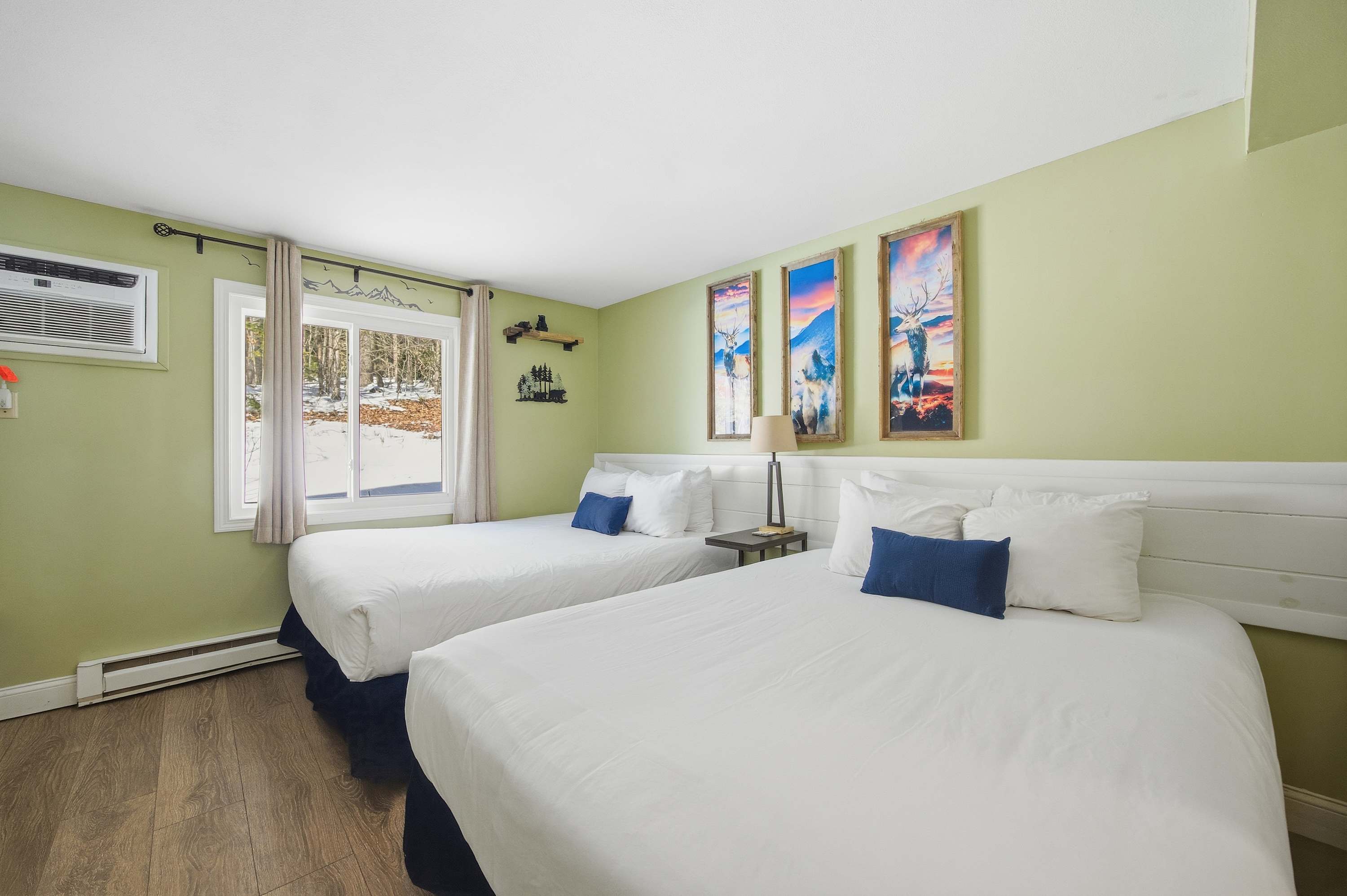 Deer Meadow Lodge – Suite for 4