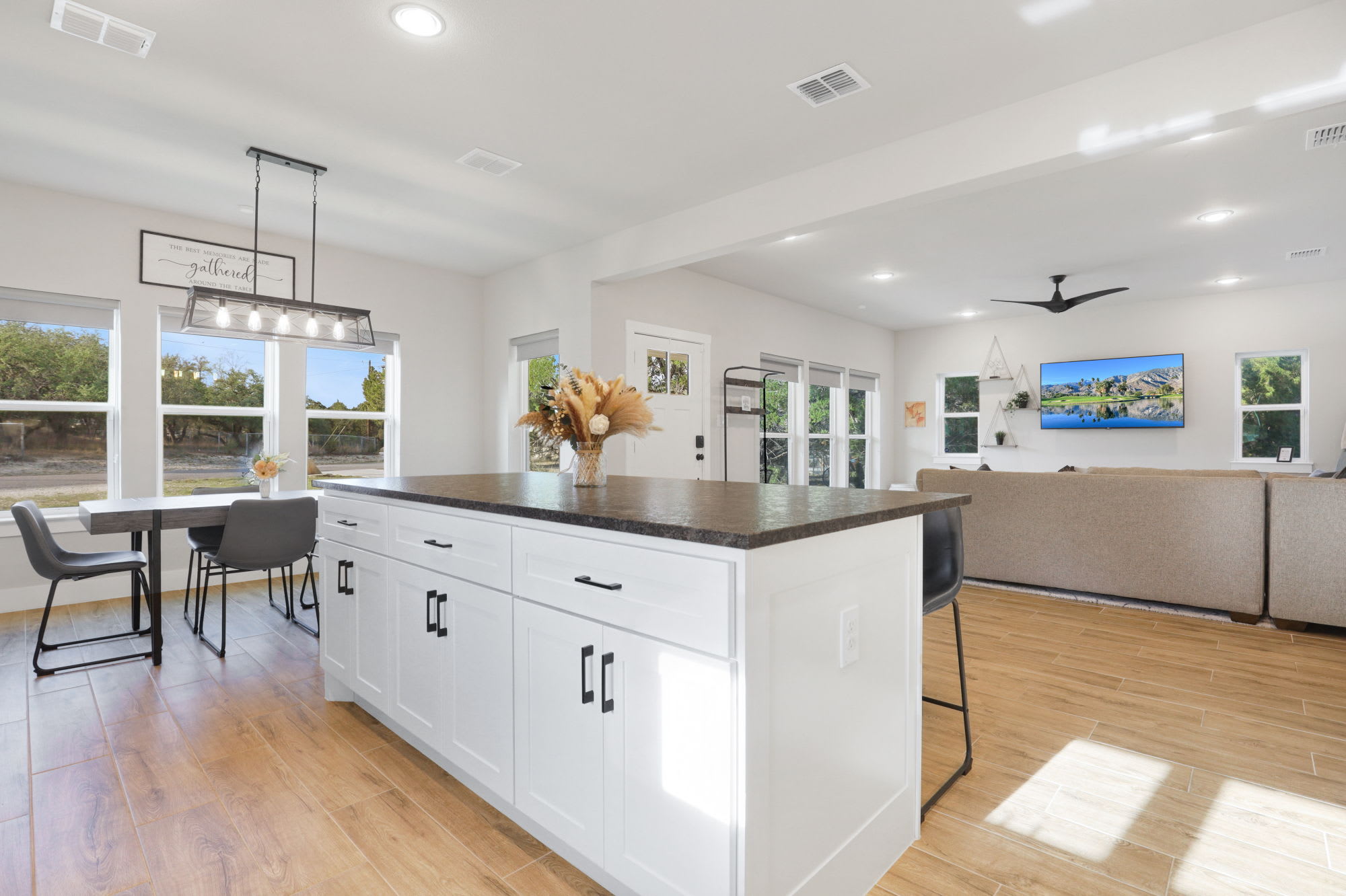 Southern Hillcountry Hideaway | Photo 18