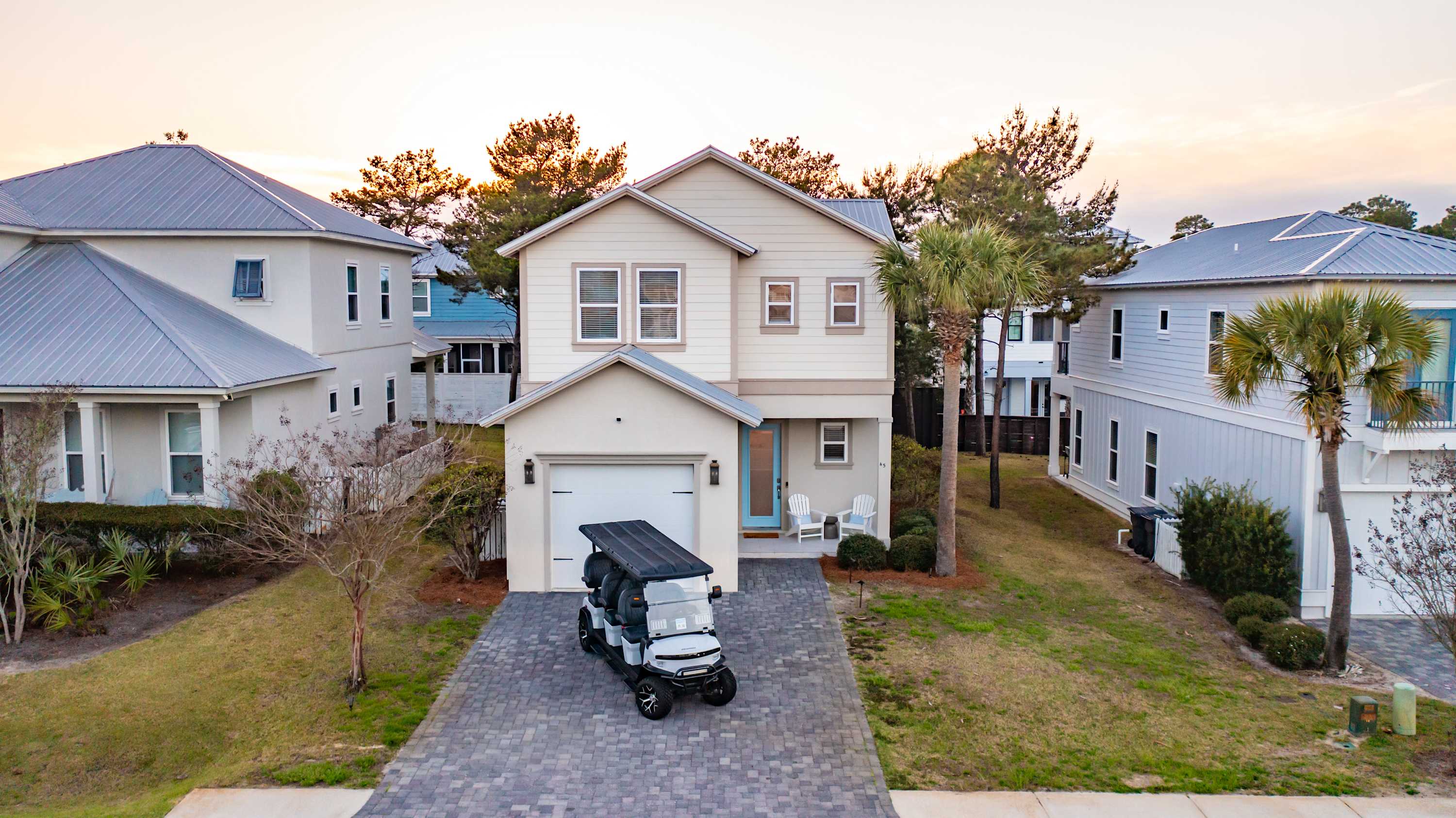 Sleeps 15 Walk to Beach  6-Seat Golf Cart