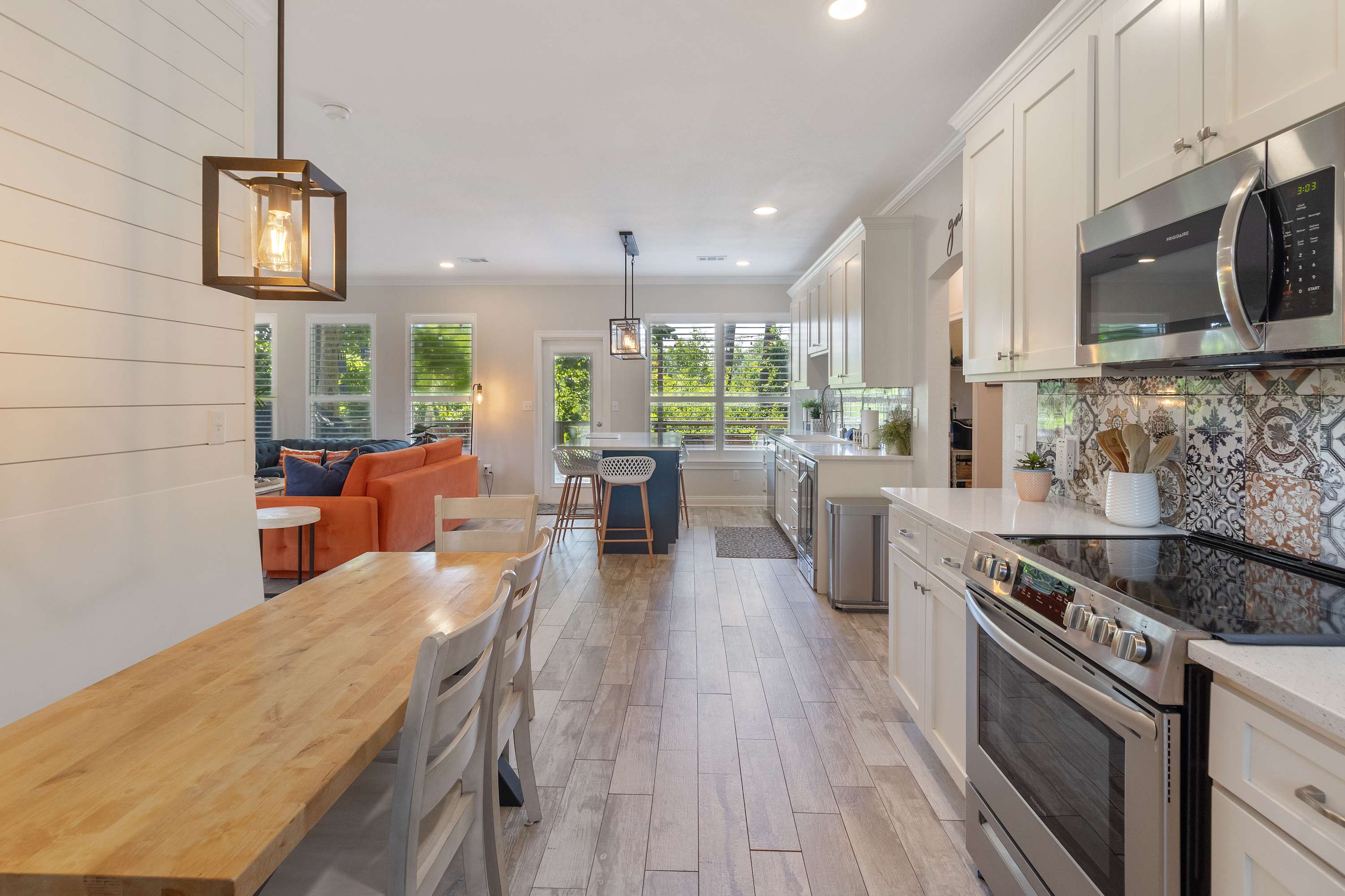 30A Gem | Fire Pit + Modern Decor