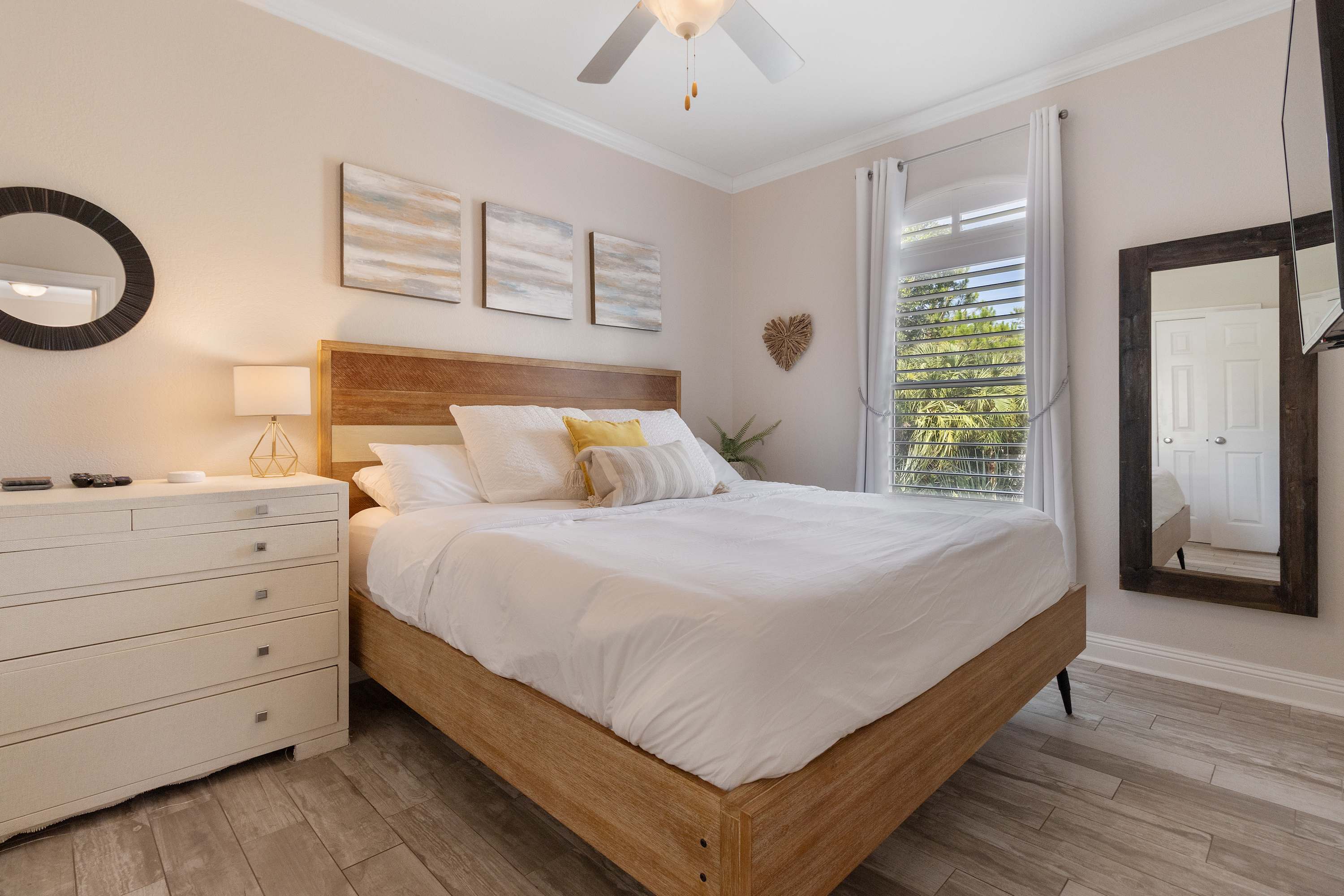 30A Gem | Fire Pit + Modern Decor