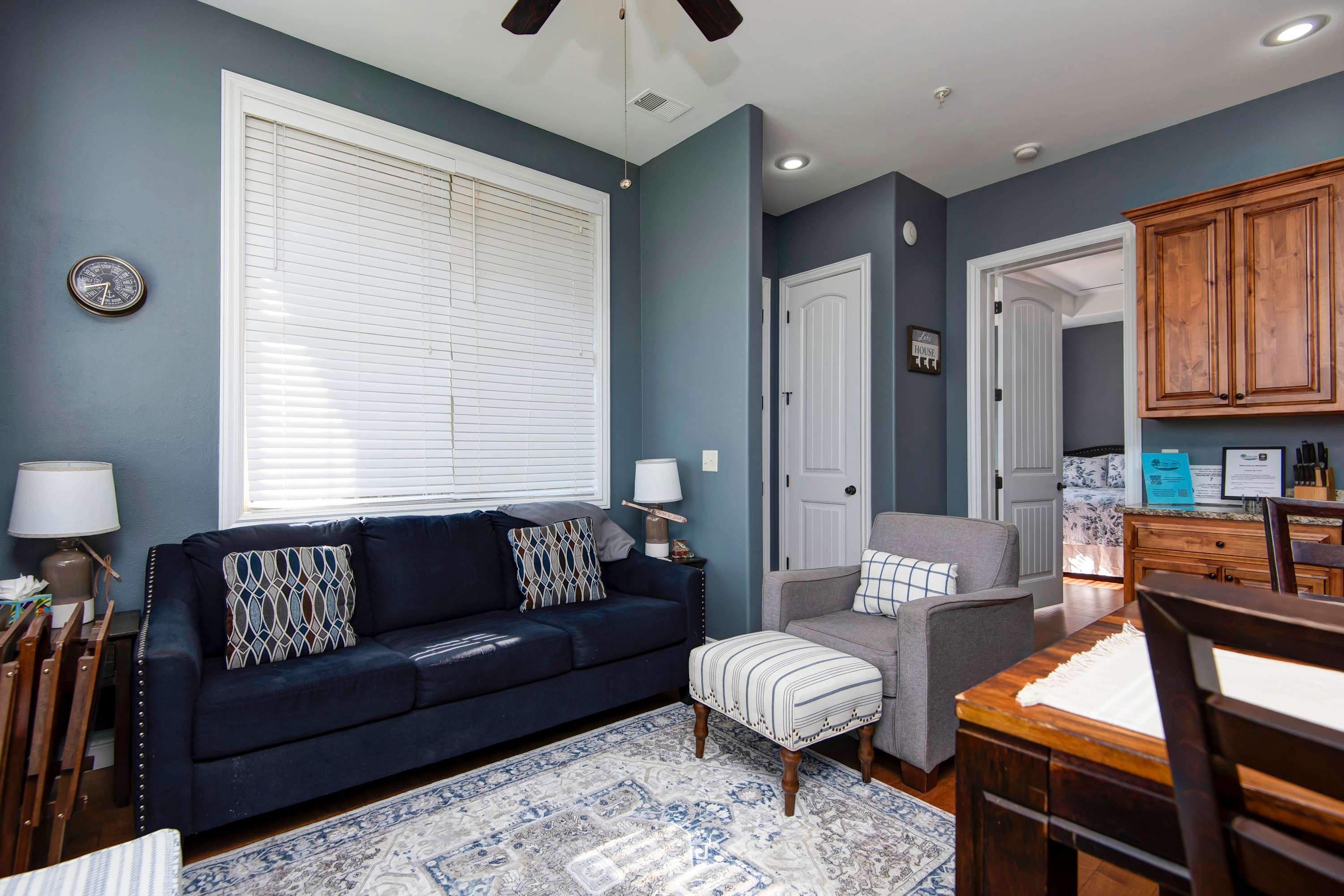 47-2 Quitting Time Newly remodeled Luxury Pet Friendly condo w/Indoor/Outdoor Pool & Splash Pad Hot tub. Boat slip for rent. Next door to SDC. — Branson, MO — vacation rental