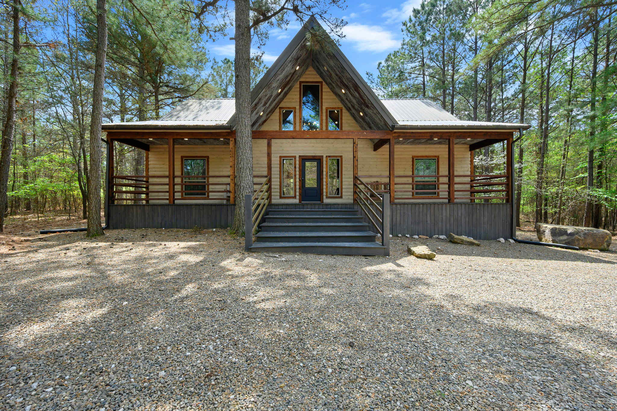 Stay awhile at Drift Inn