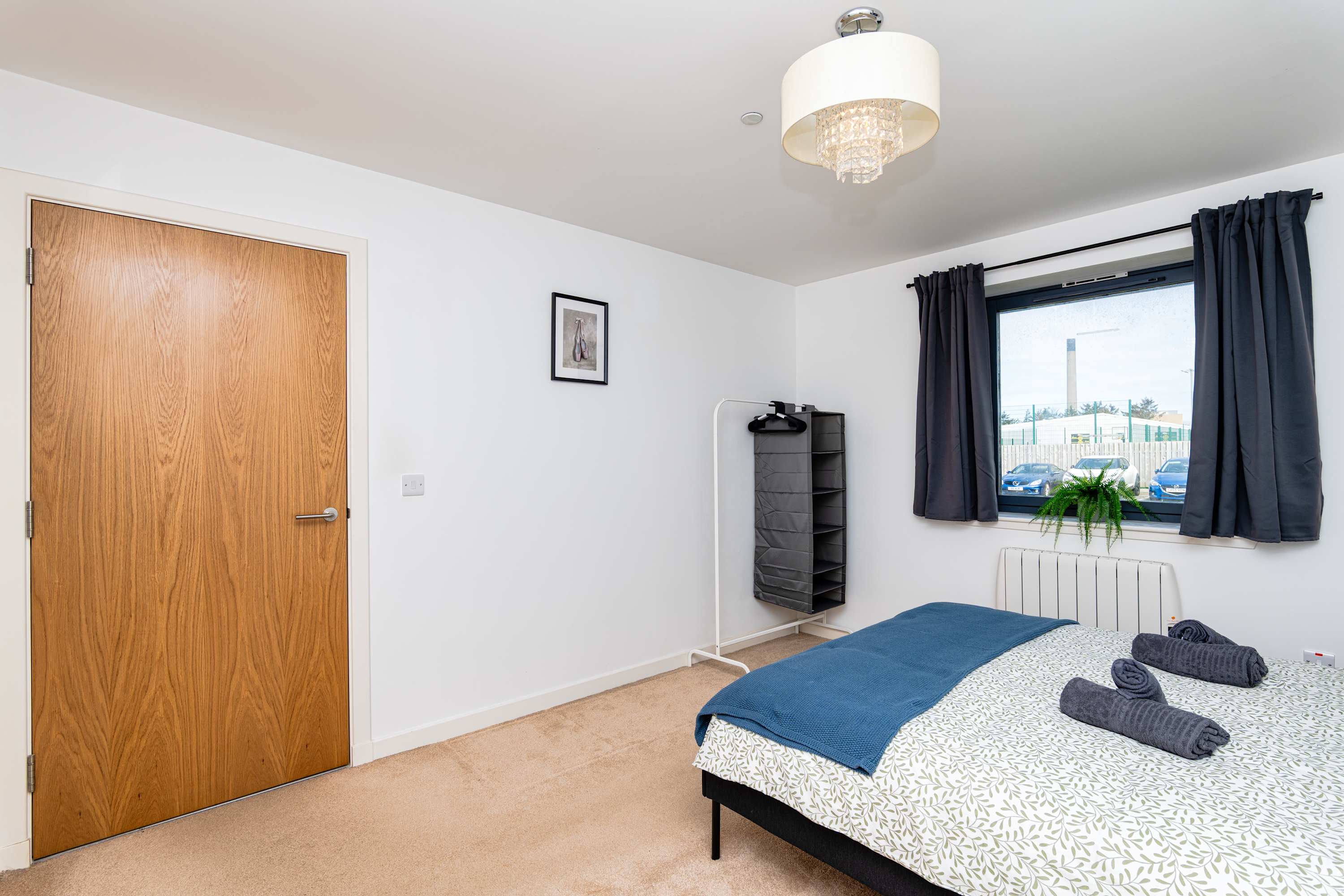 Spacious 2BR Ground Floor Sleeps 5 Near Peterhead Harbour FREE Parking Fast WiFi in Station Avenue AB42 3PW - Property image 19 - VivreStays